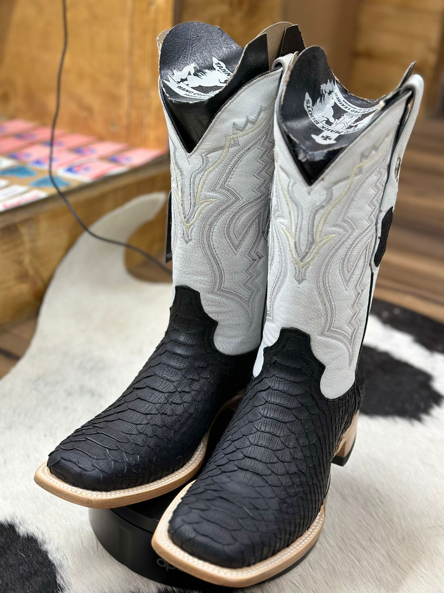 TANNER MARK BOOTS EXOTIC FISH SKIN BLACK