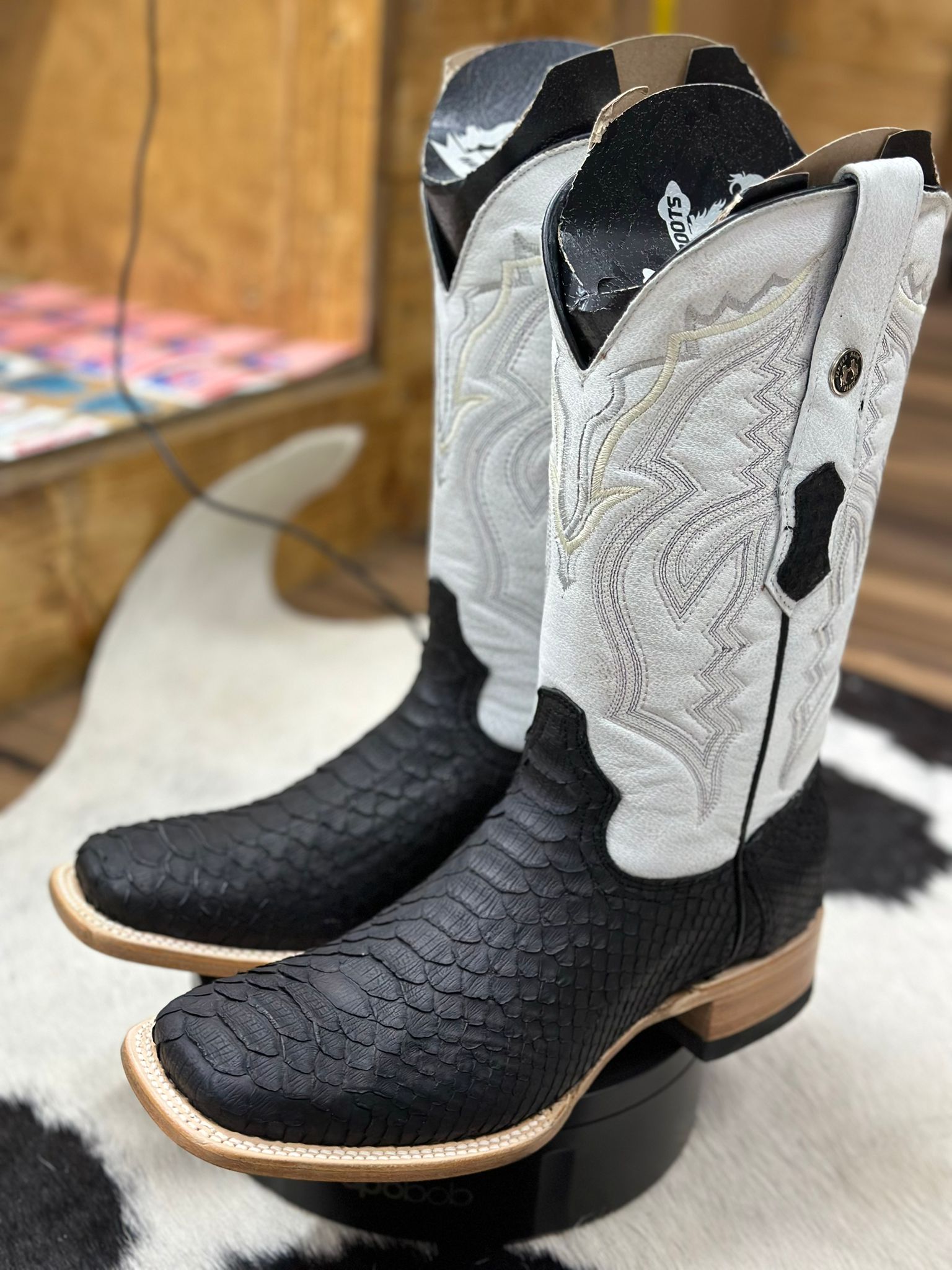 TANNER MARK BOOTS EXOTIC FISH SKIN BLACK