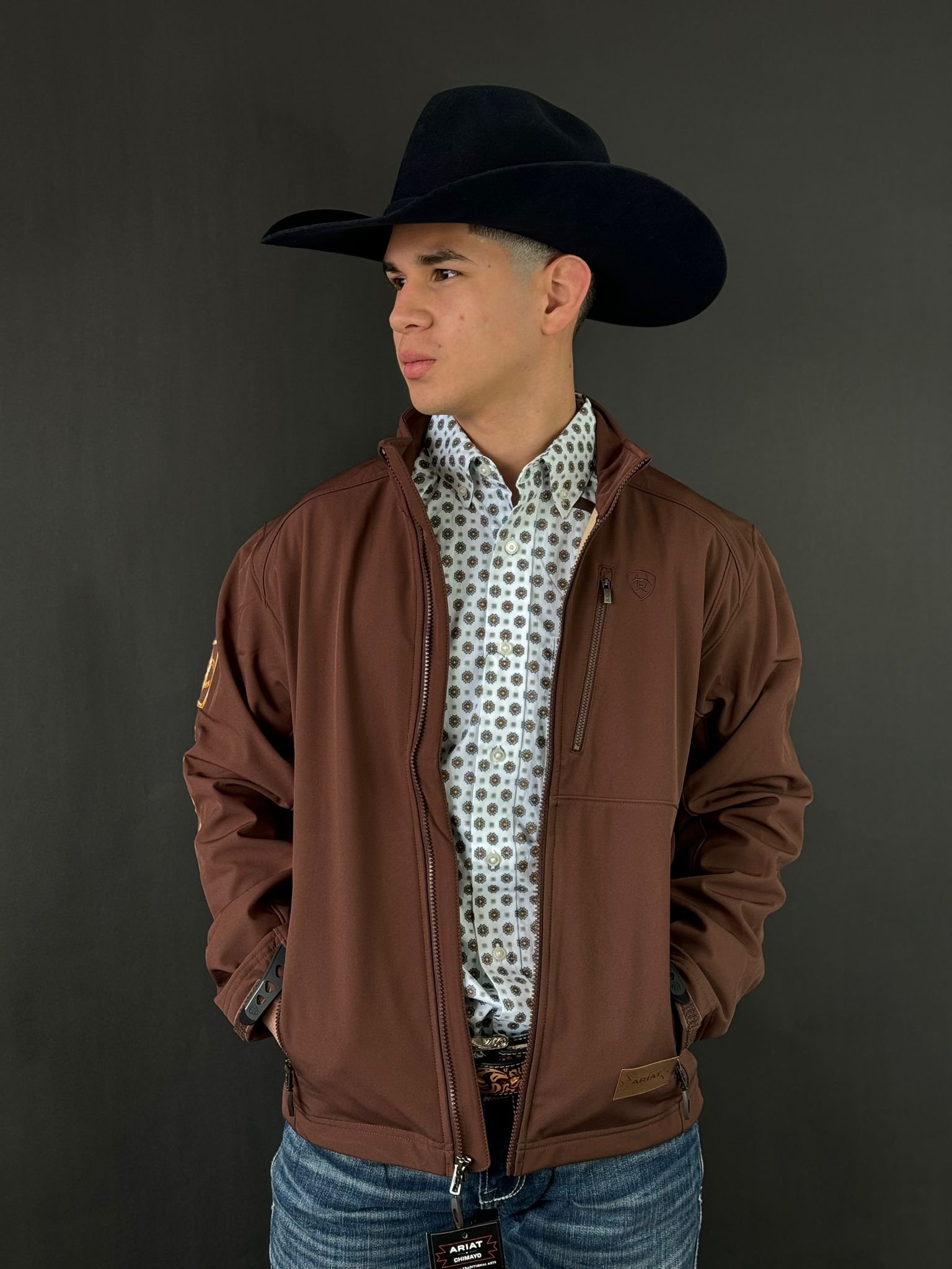 ARIAT JACKET LOGO 2.0 CHIMAYO SHAVED CHOCOLATE