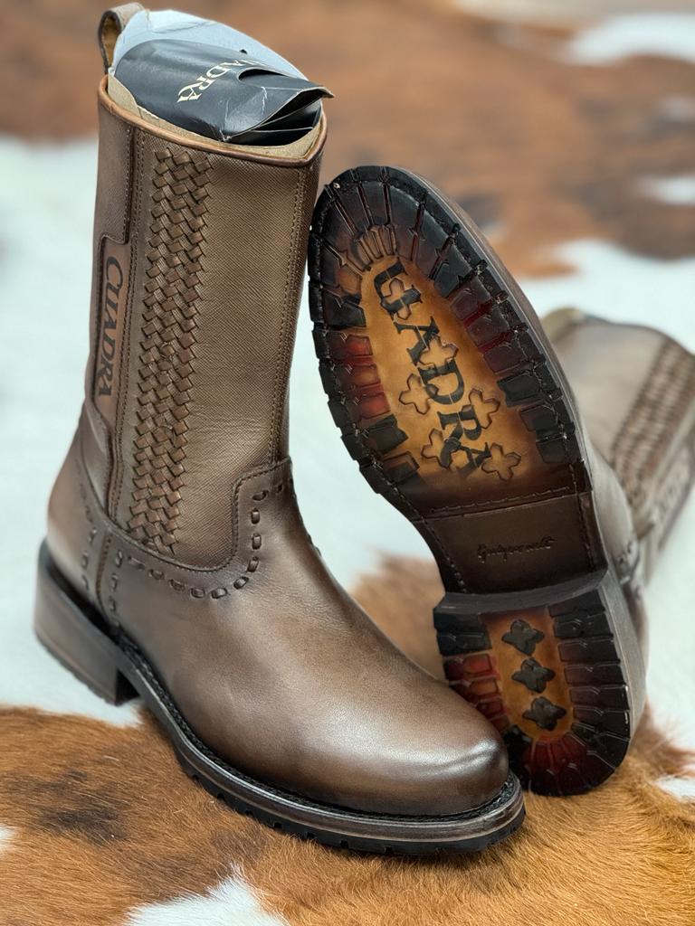 CUADRA SHORT BOOT DE RES CRUST FINE DESSERT ROUND TOE