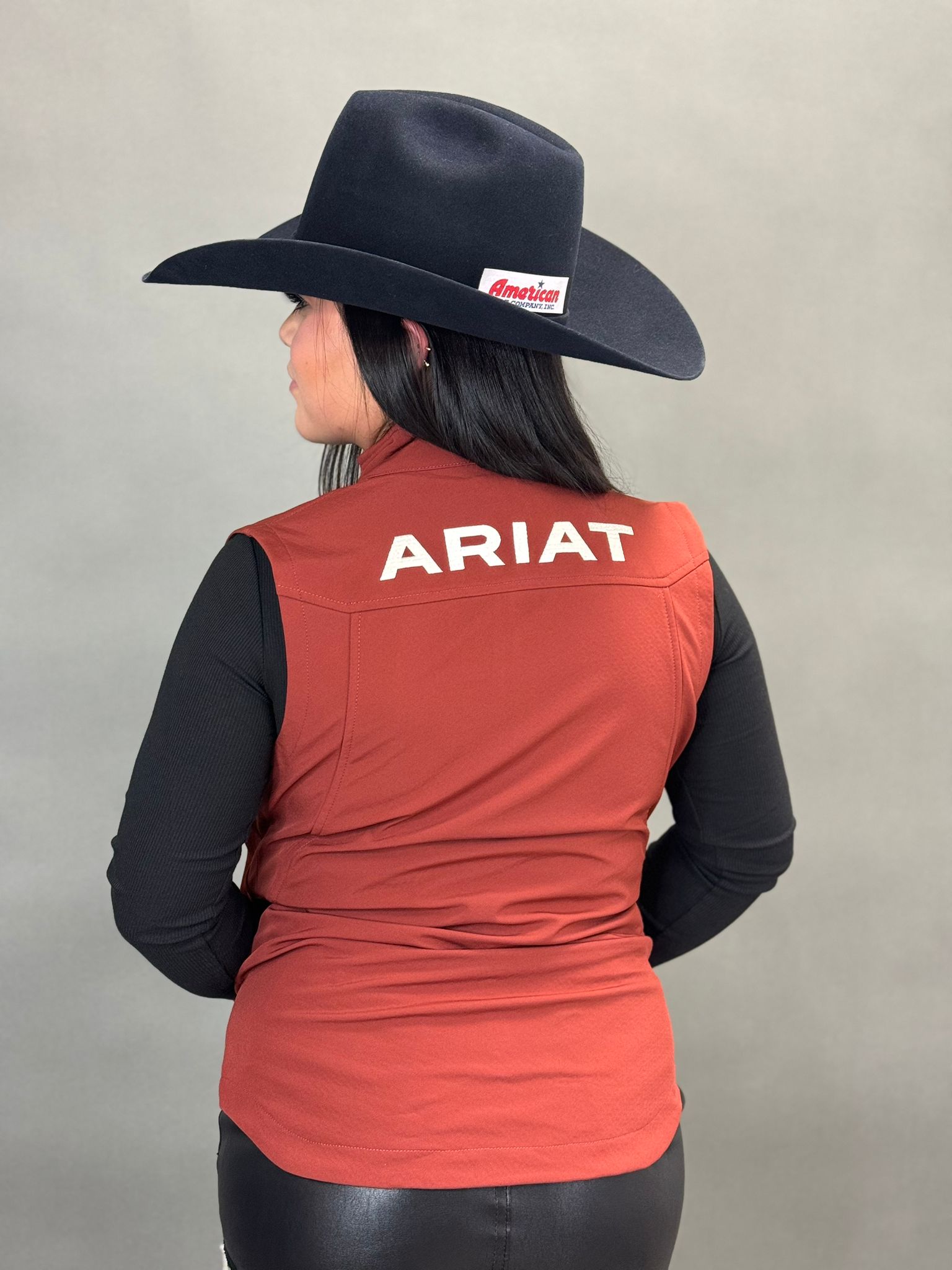 WOMEN'S ARIAT NEW TEAM SOFTSHELL VEST FIRED BRICK