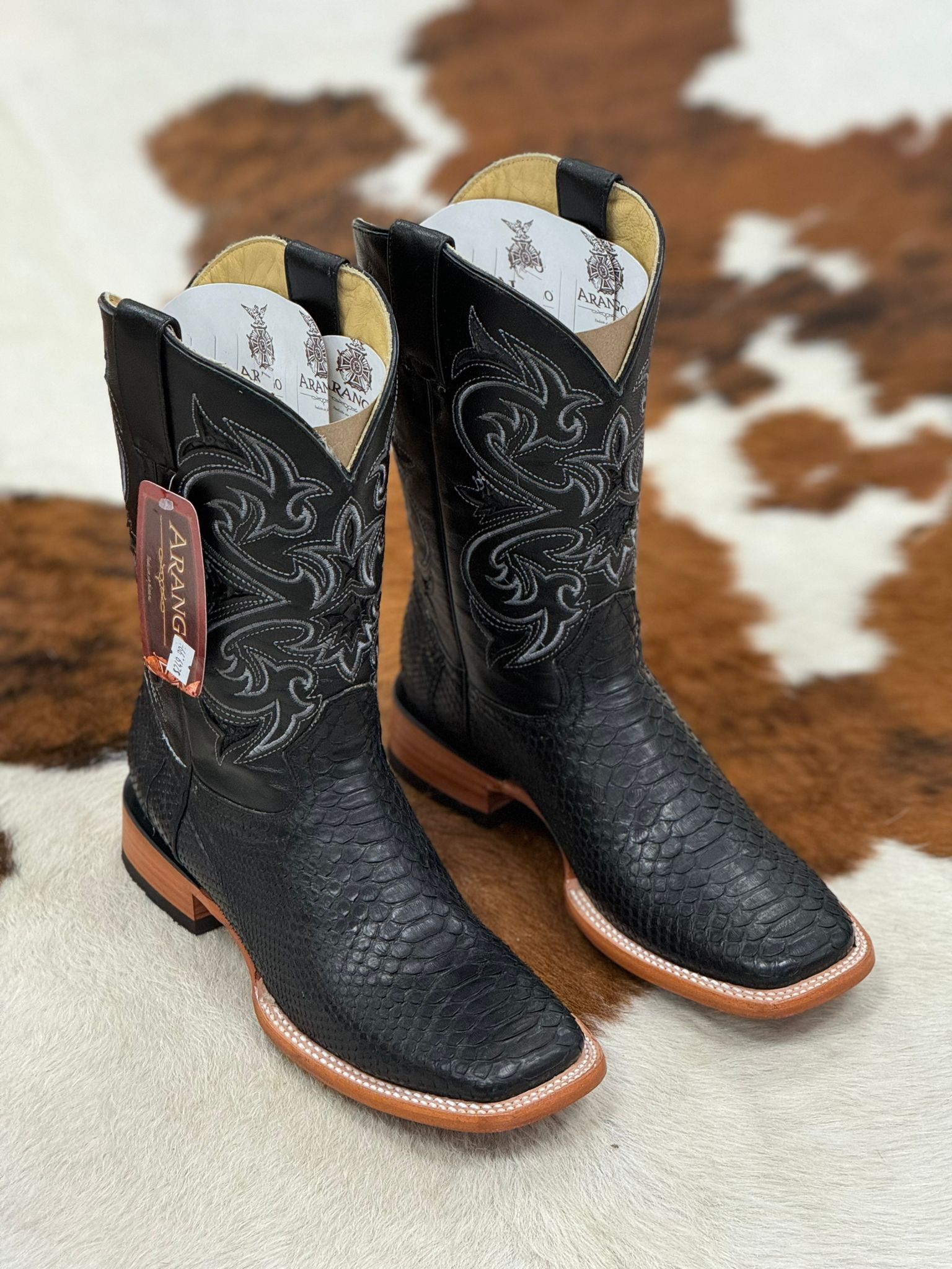 BOTAS ARANGO PRO-RODEO EXOTIC COCO BELLY NEGRO