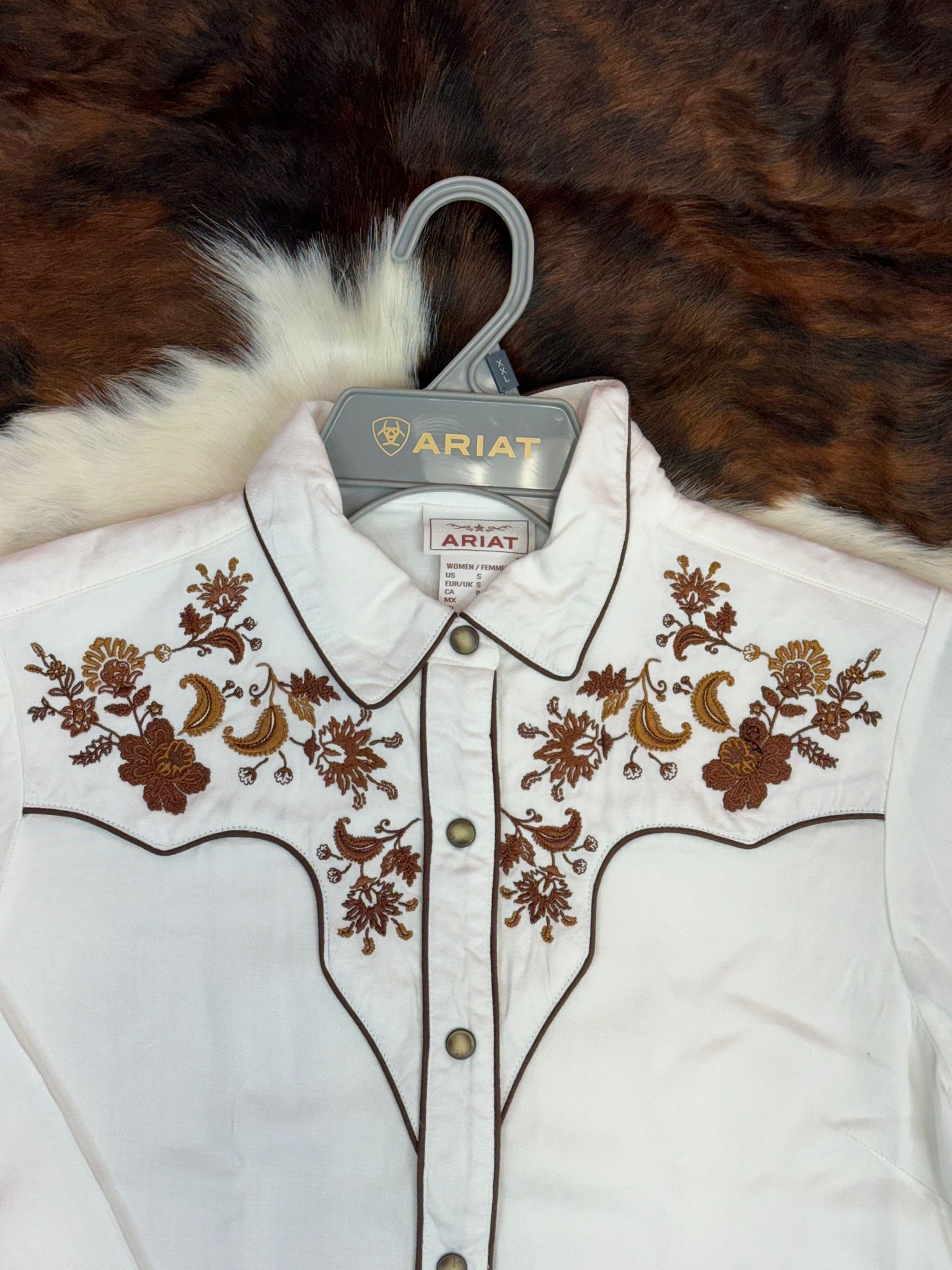 Women Ariat Elsa Long Sleeve Blanc De Blanc Flower Detail