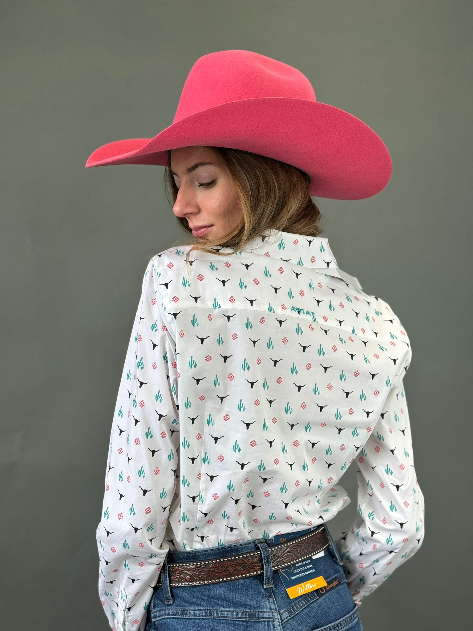 Women Ariat Team Kirby Long Sleeve Steer Garden Western Print