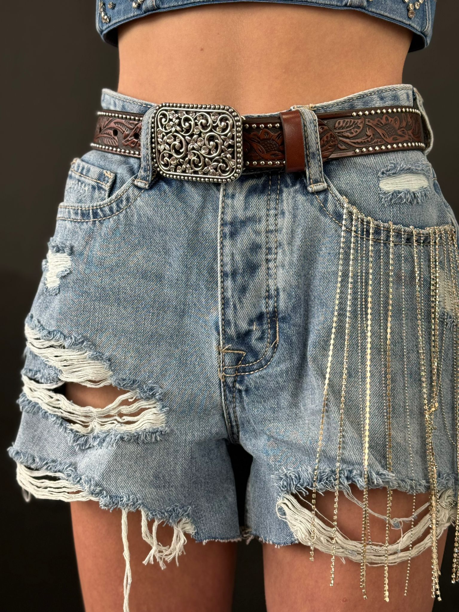 Rock&Roll Women's LIGHT WASH CHAIN FRINGE SHORTS