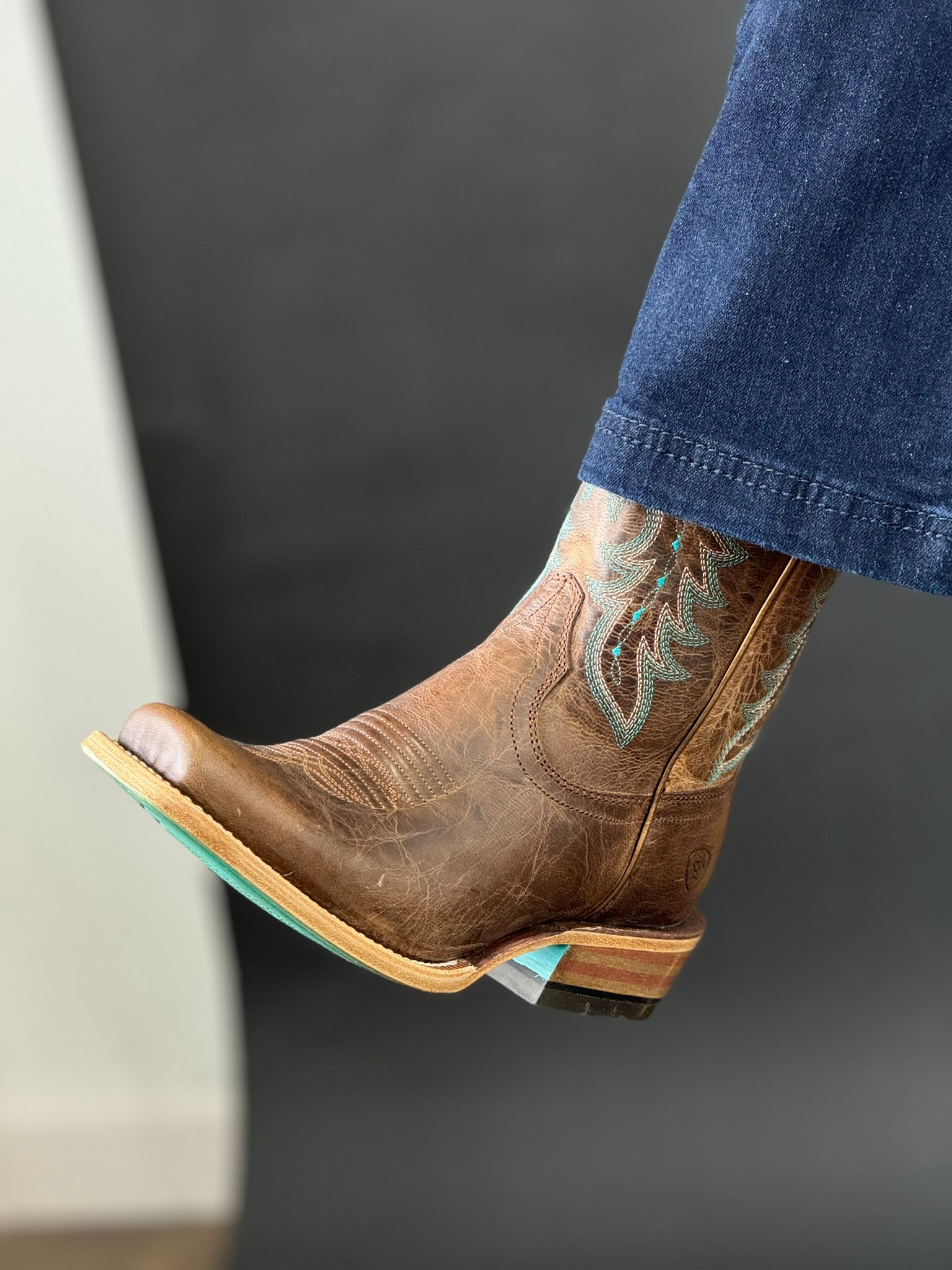 WOMENS ARIAT FUTURITY BOON PACAN BROWN