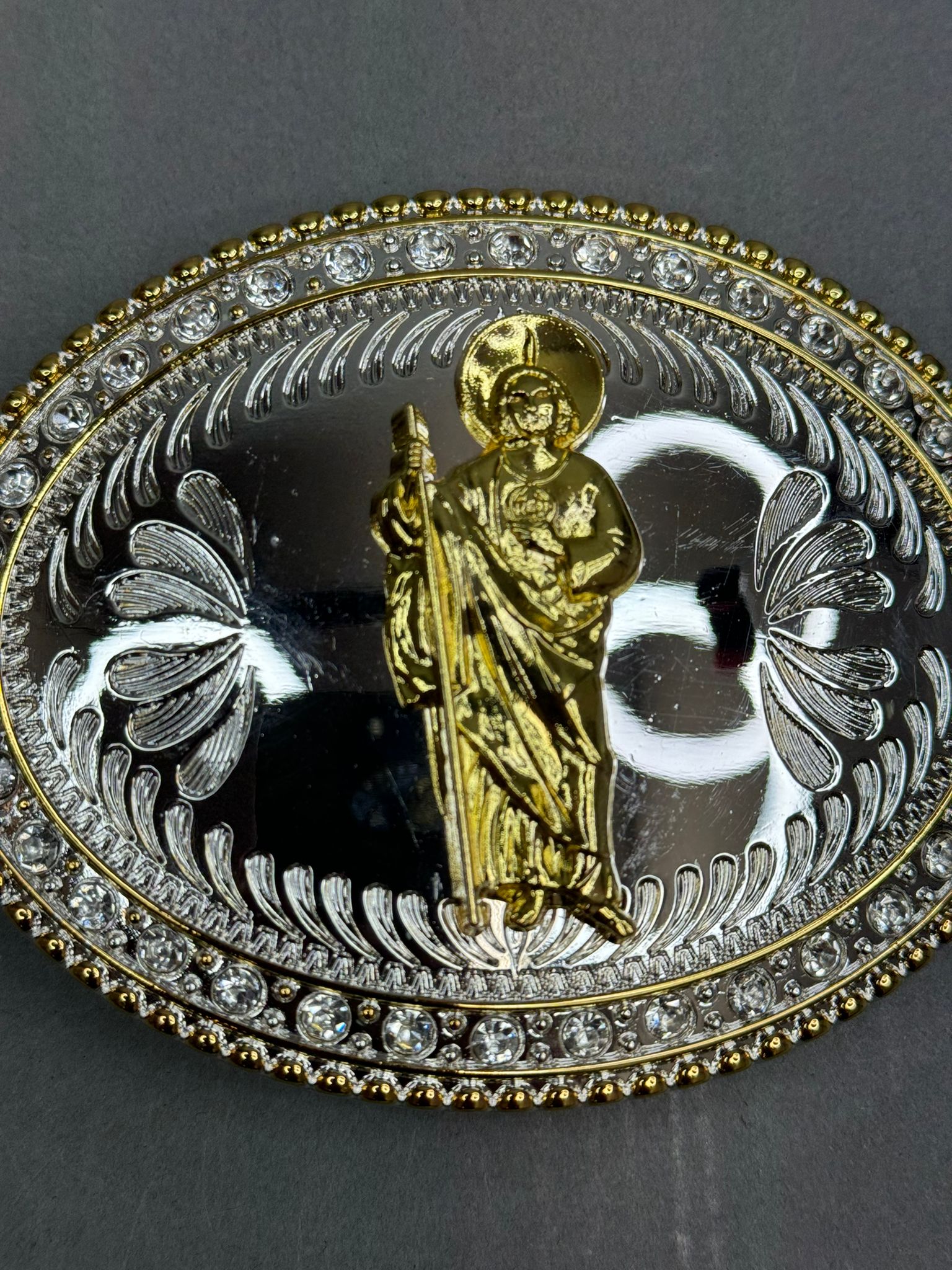 ROUND SILVER WITH GOLD STONED BORDER SAN JUDAS BUCKLE