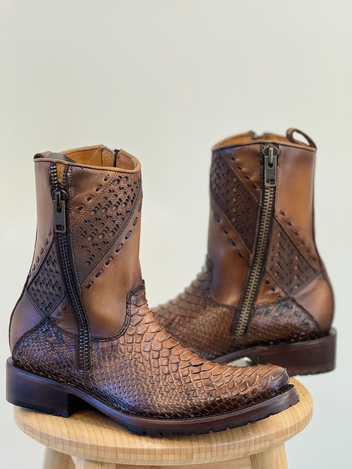 CUADRA SHORT BOOTS PYTHON BROWN LASER & WOVEN ROUND TOE