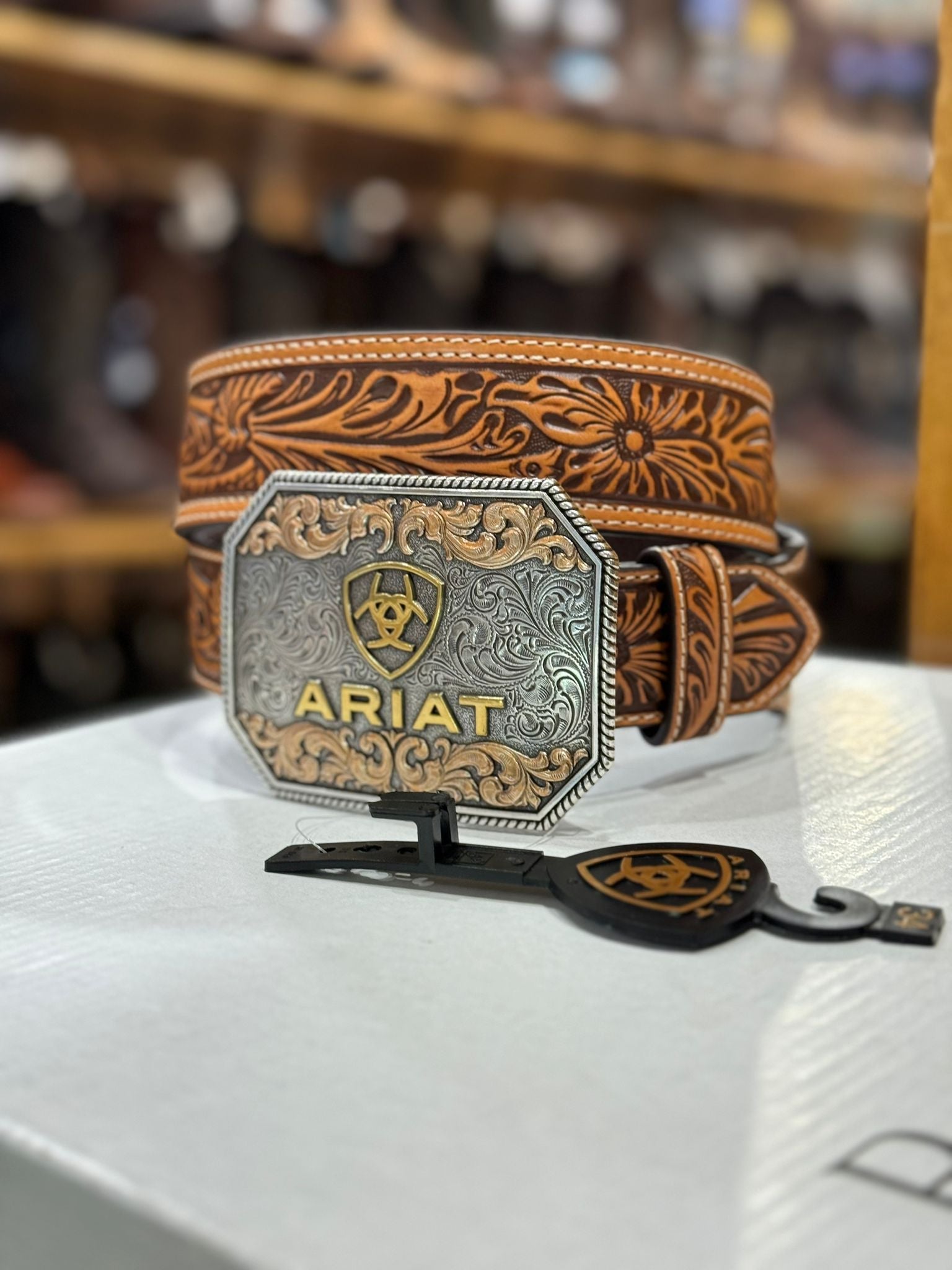 ARIAT HAND TOOLED HONEY BELT & BUCKLE