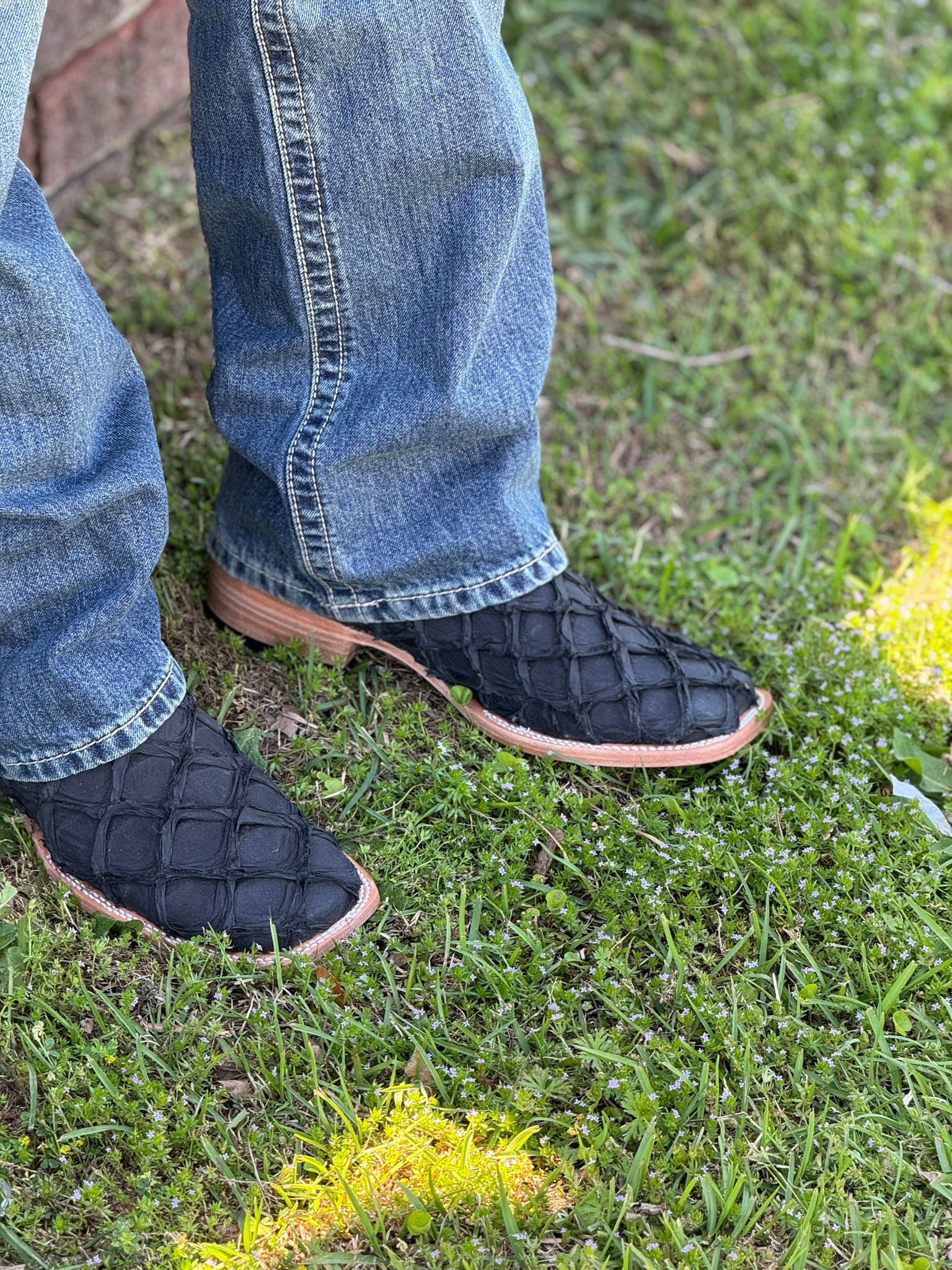 BOTAS CUADRA ESTILO RODEO AVESTRUZ BLACKCHERRY LASER &amp; BORDADO S