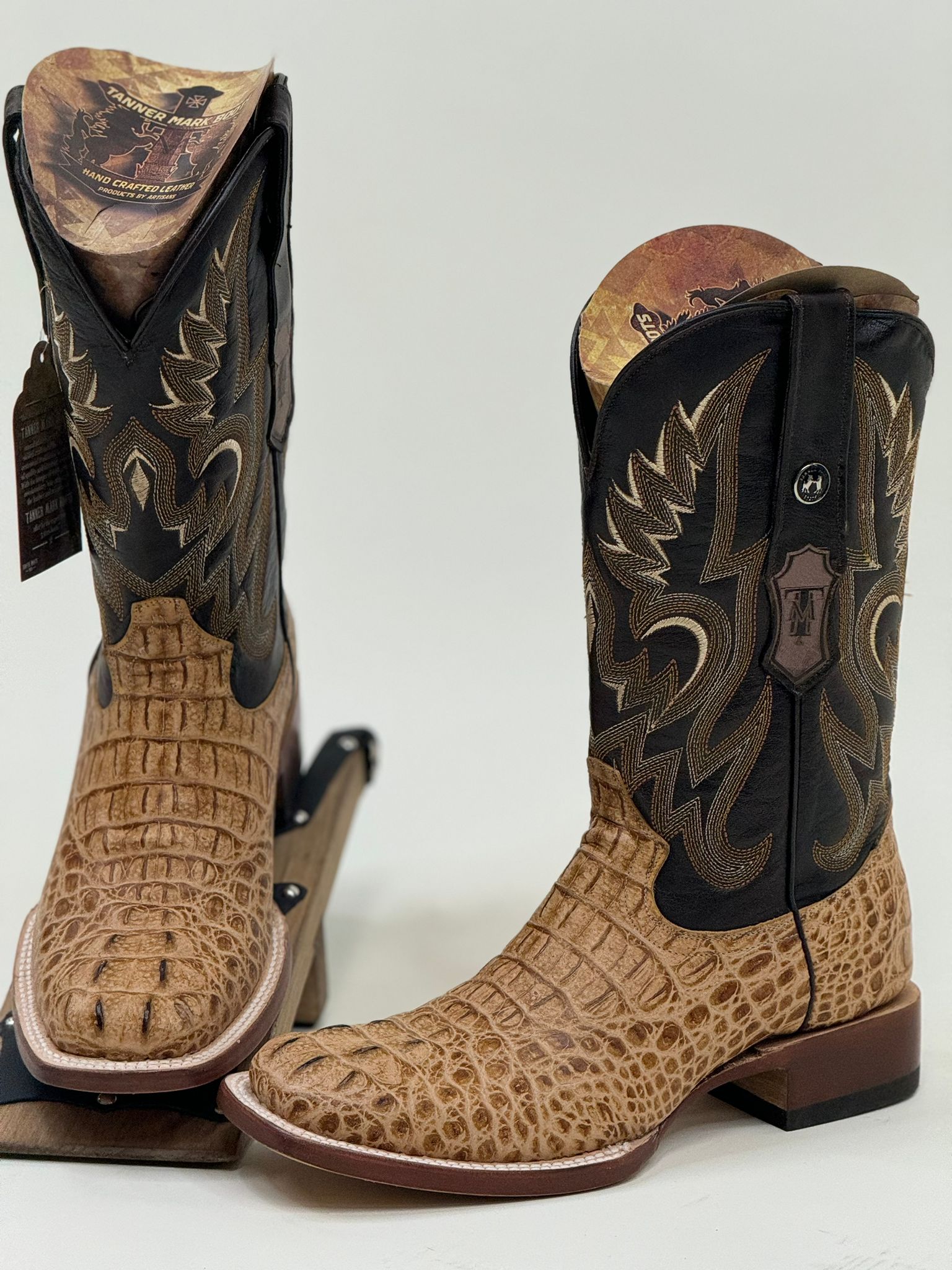 TANNER MARK BOOT PRINT CAIMAN HONEY