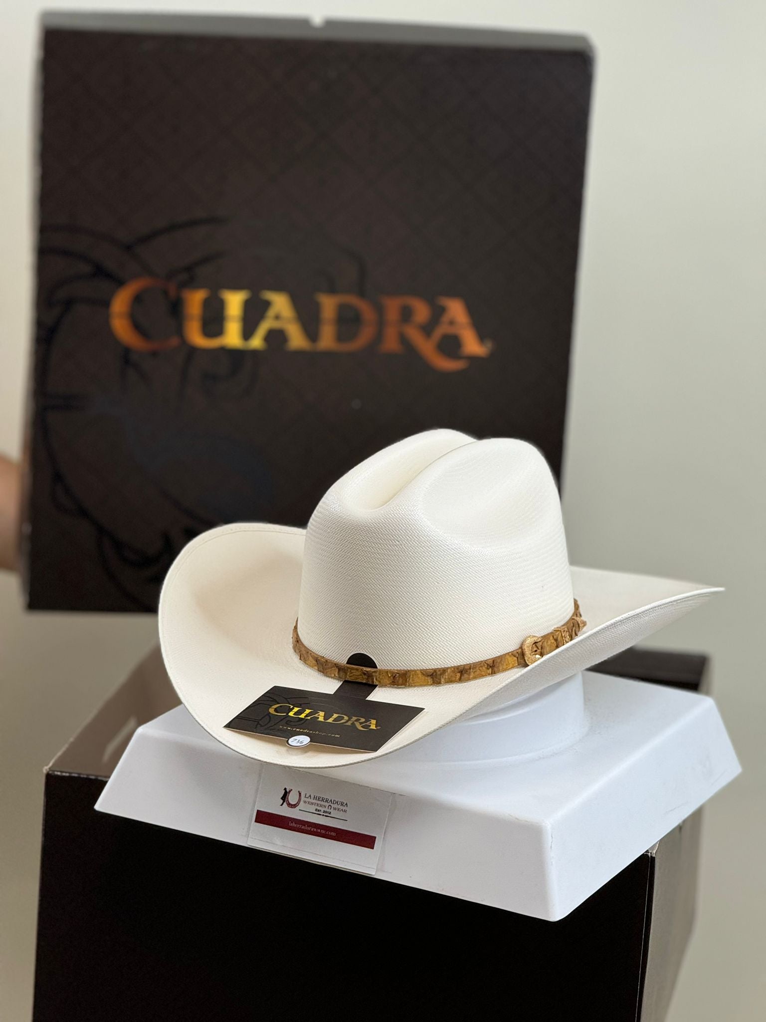 CUADRA 200X FISH IVORY STRAW HAT