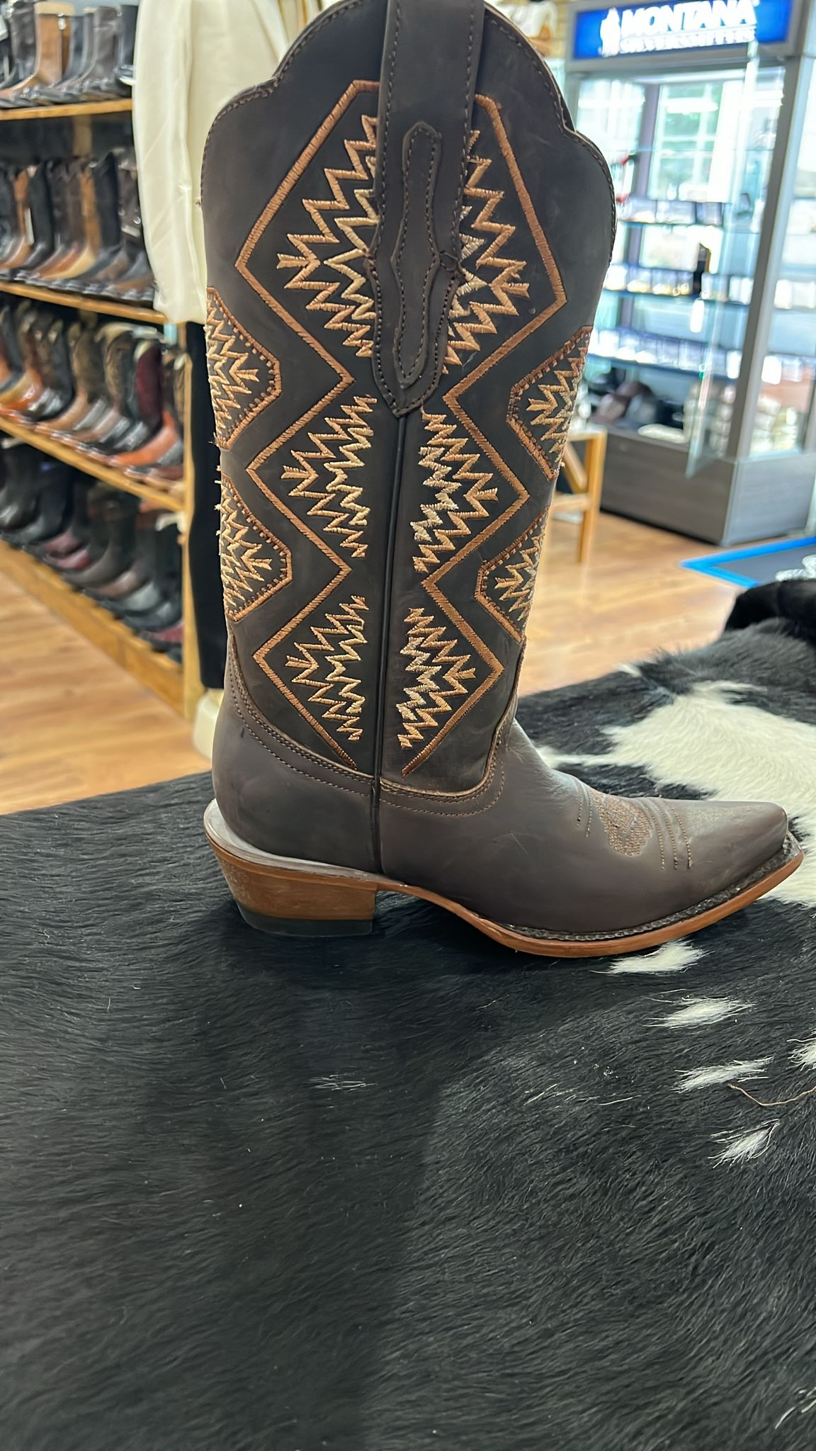 WOMENS AZTEC TAN SHAFT BROWN POINT TOE BOOT