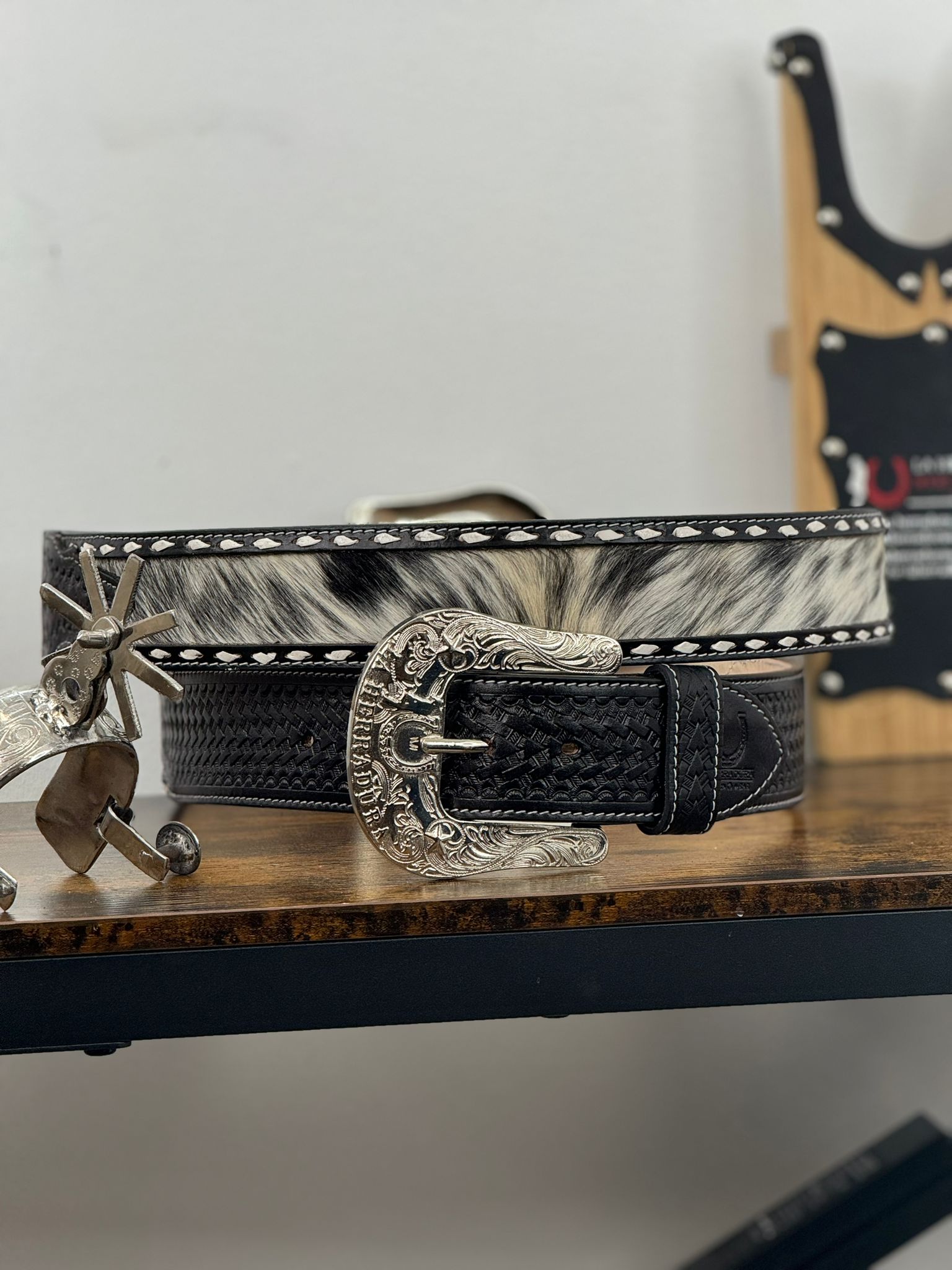 LA HERRADURA BLACK COWHIDE STITCH 2 INCH BELT