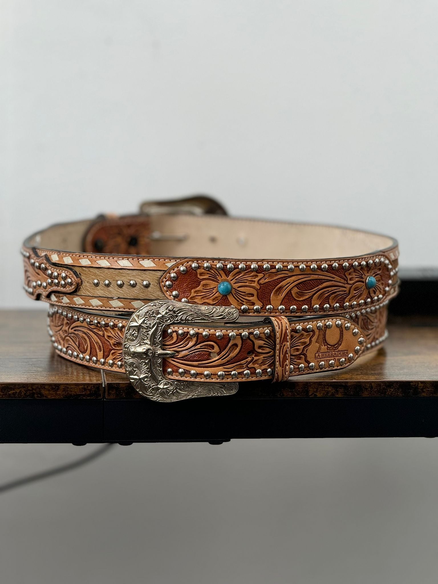 UNISEX HANDTOOLED COWHIDE EMBELLISH TAN BELT