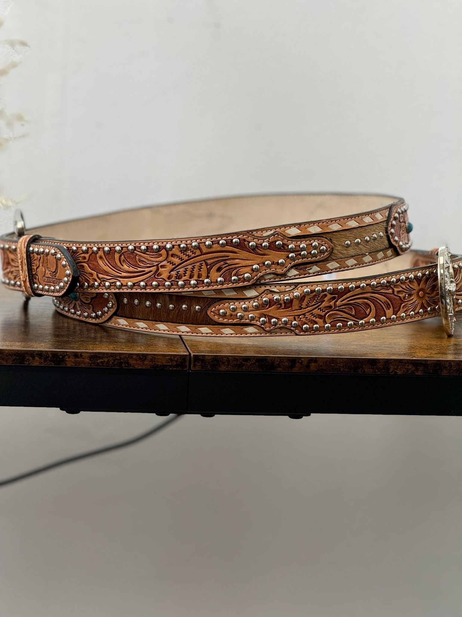 UNISEX HANDTOOLED COWHIDE EMBELLISH TAN BELT