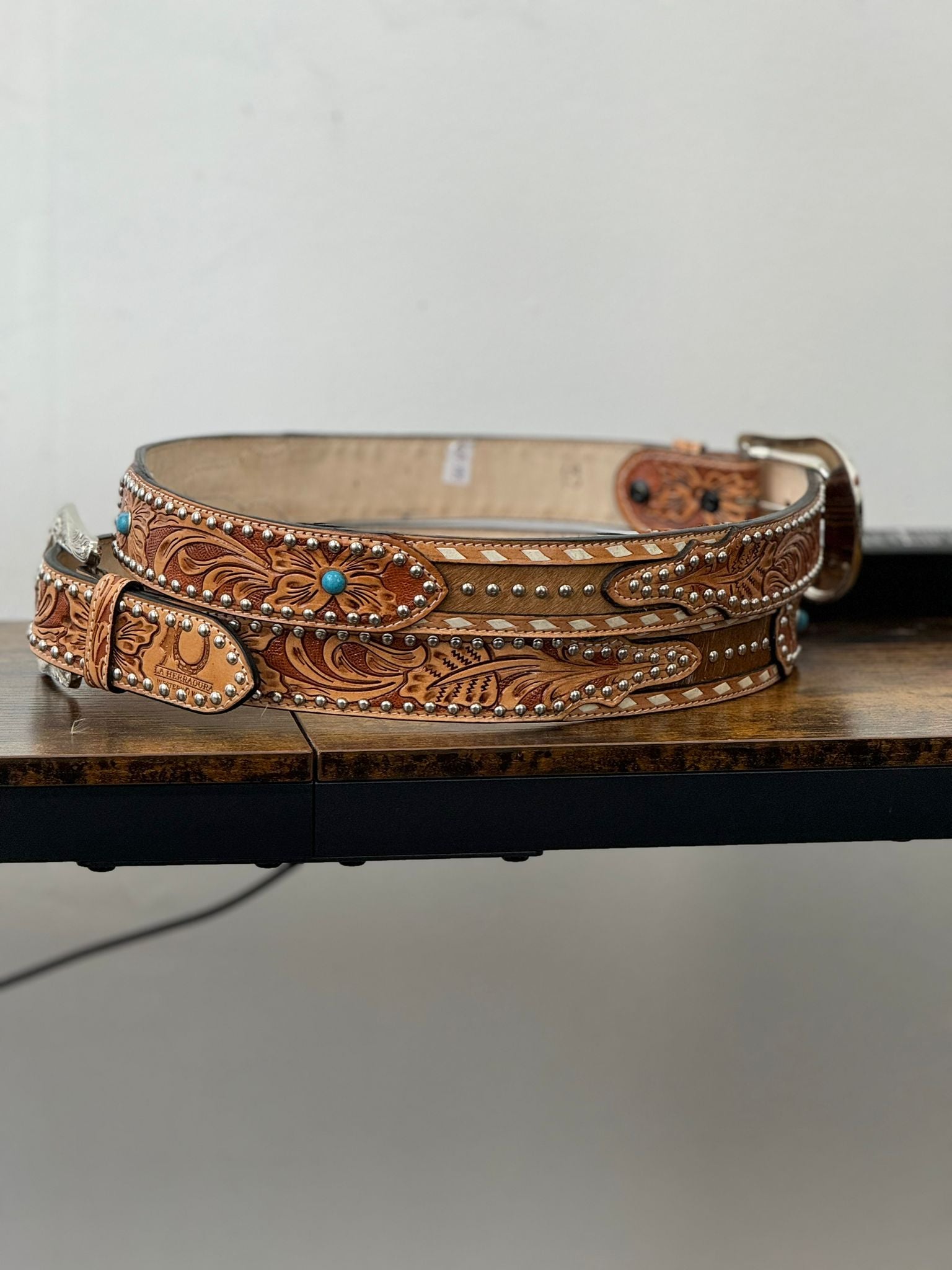 UNISEX HANDTOOLED COWHIDE EMBELLISH TAN BELT