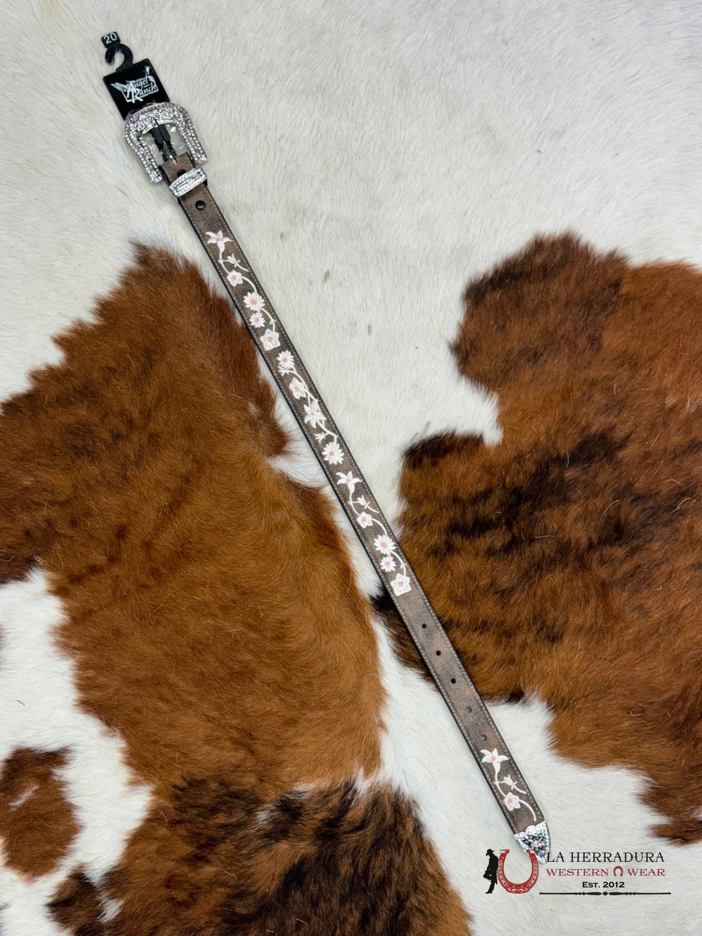 Angel Ranch Girl Belt Grey White Flower Stitch Niños