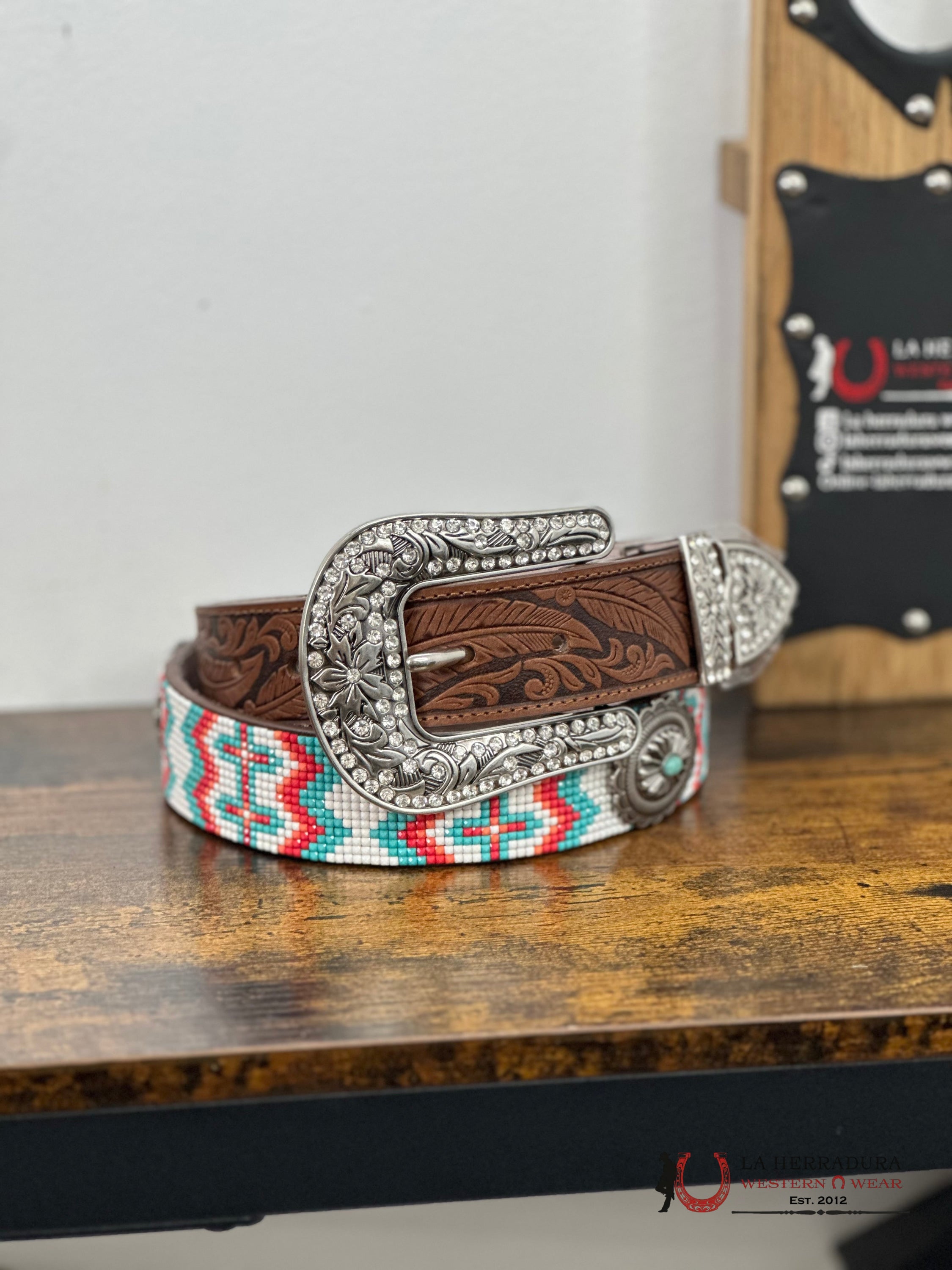 Angel Ranch Muli Color Gem Conch Belt Cinturones Mujeres