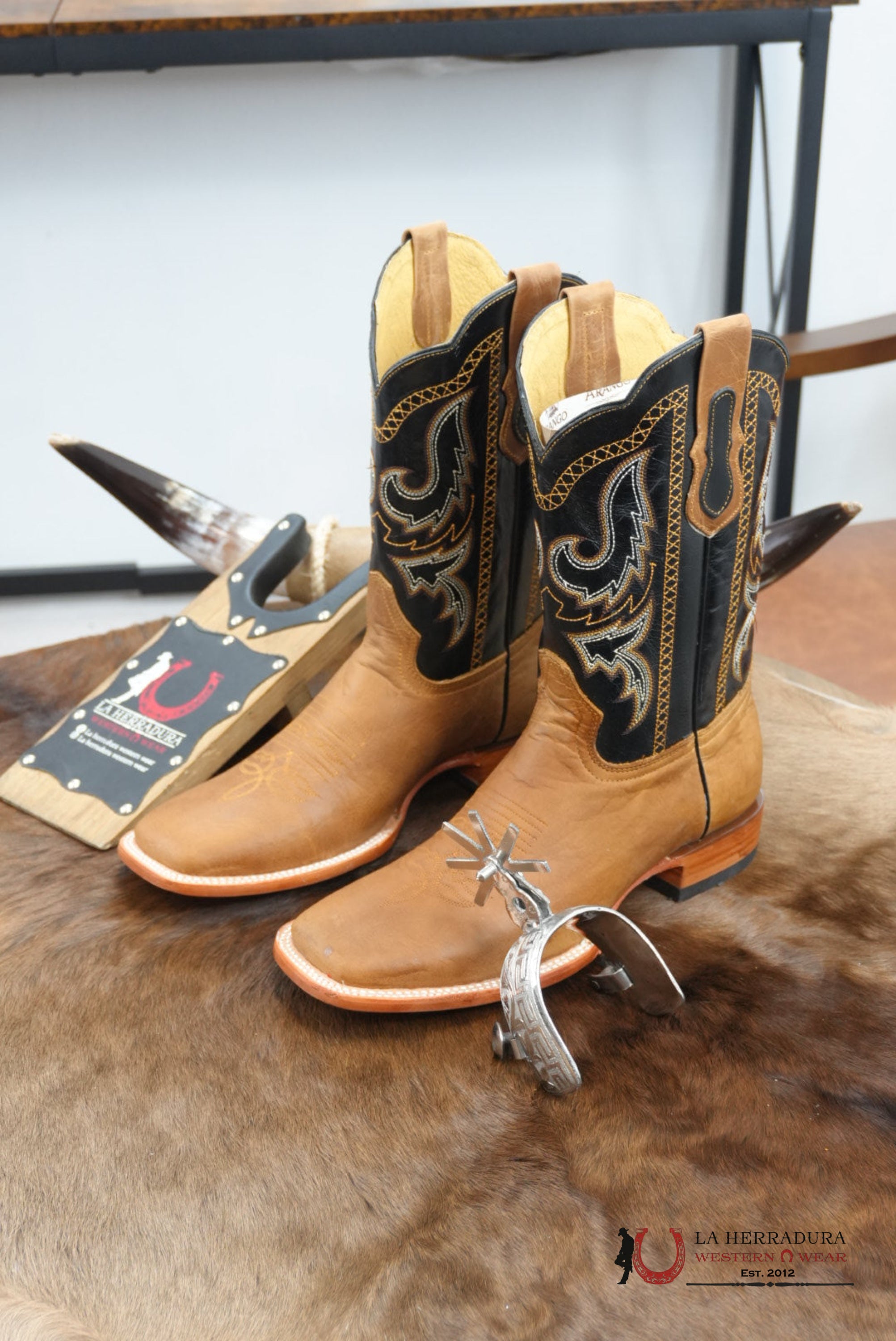 Arango ARIZONA Arena With Stiching Alamo Square Toe Boot- 4895 BOTAS HOMBRES