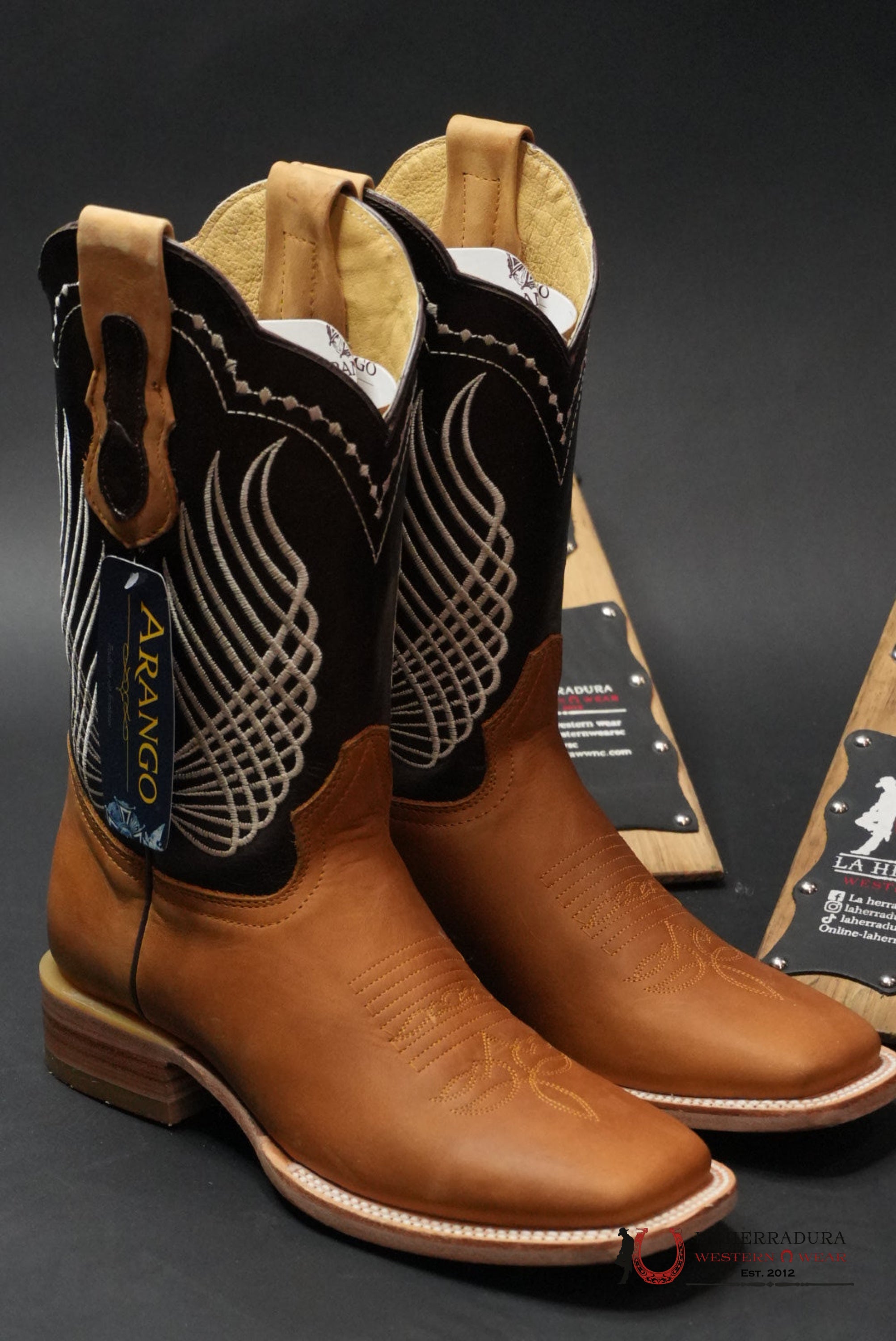 Arango Crazy Grasso Tan Rodeo PBR- 4895 BOTAS HOMBRES
