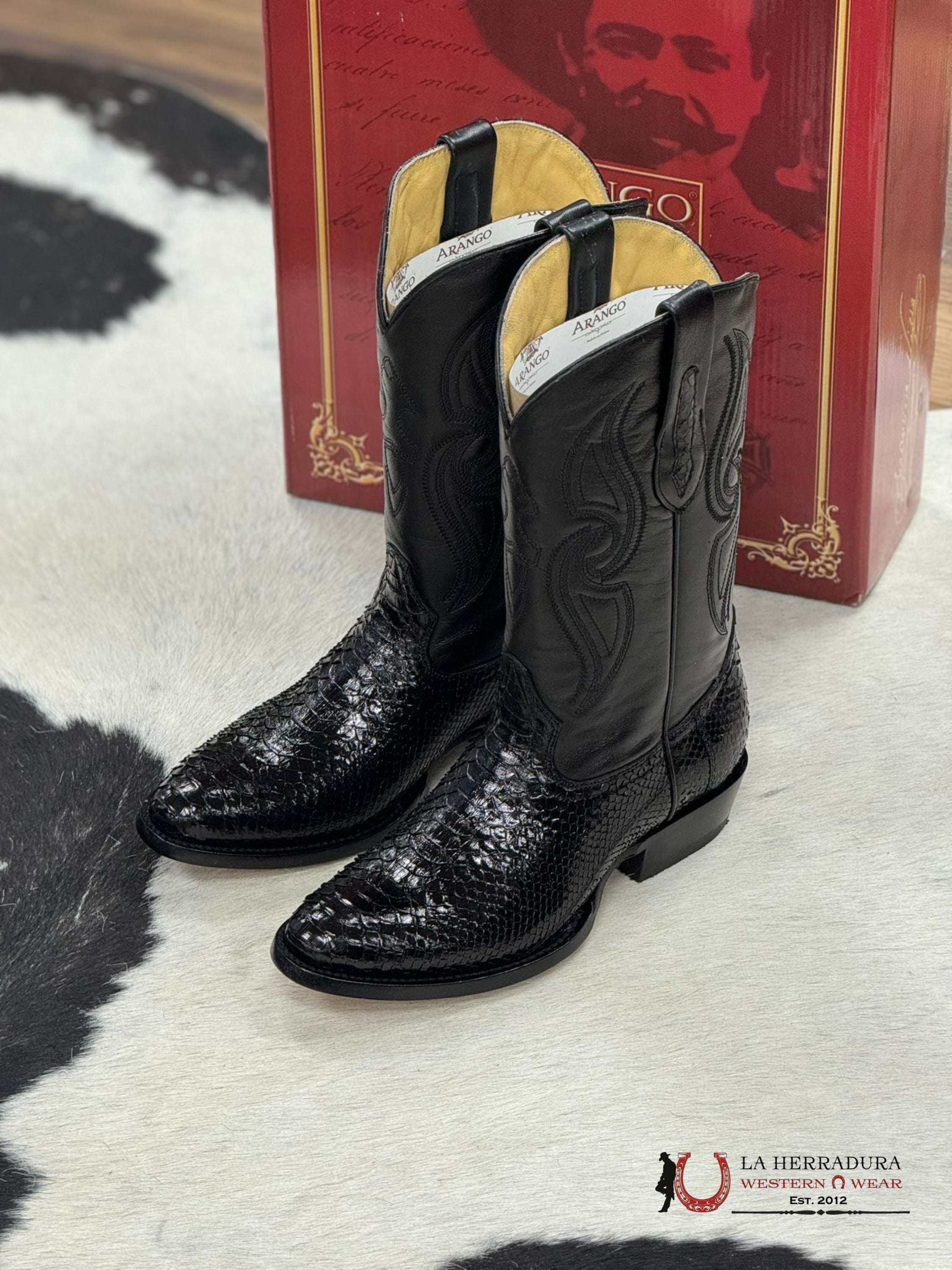 Arango Boots Negro Semioval Python Botas Hombres