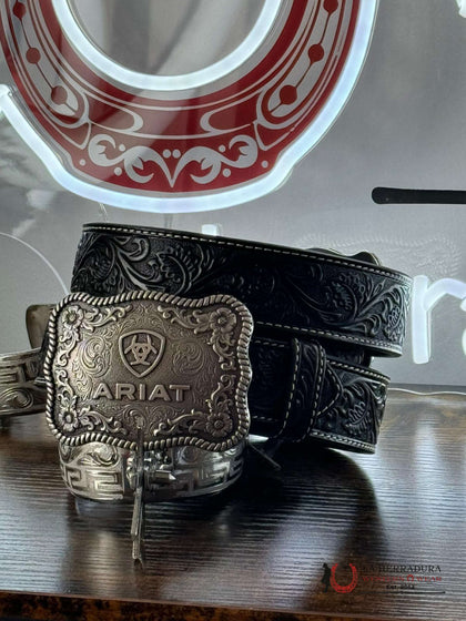 CINTURÓN ARIAT GRABADO HECHO A MANO HEBILLA PLATEADA NEGRA