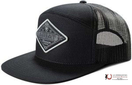 GORRA ARIAT NEGRA CON LOGO BLANCO PESPUNTEADO