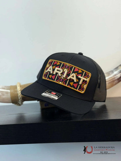 GORRA ARIAT NEGRA Y MARRÓN