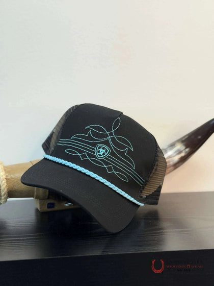 GORRA ARIAT NEGRA CON AZUL