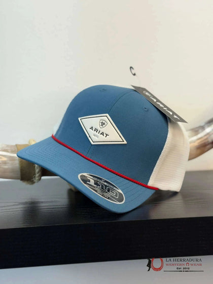 GORRA ARIAT AZUL Y BLANCA CON CUERDA ROJA