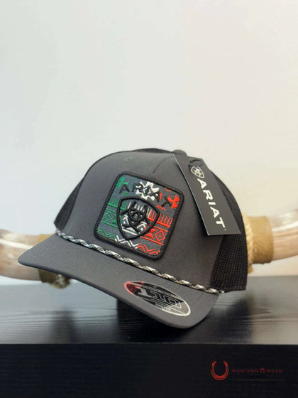 GORRA ARIAT GRIS Y BANDERA DE MÉXICO