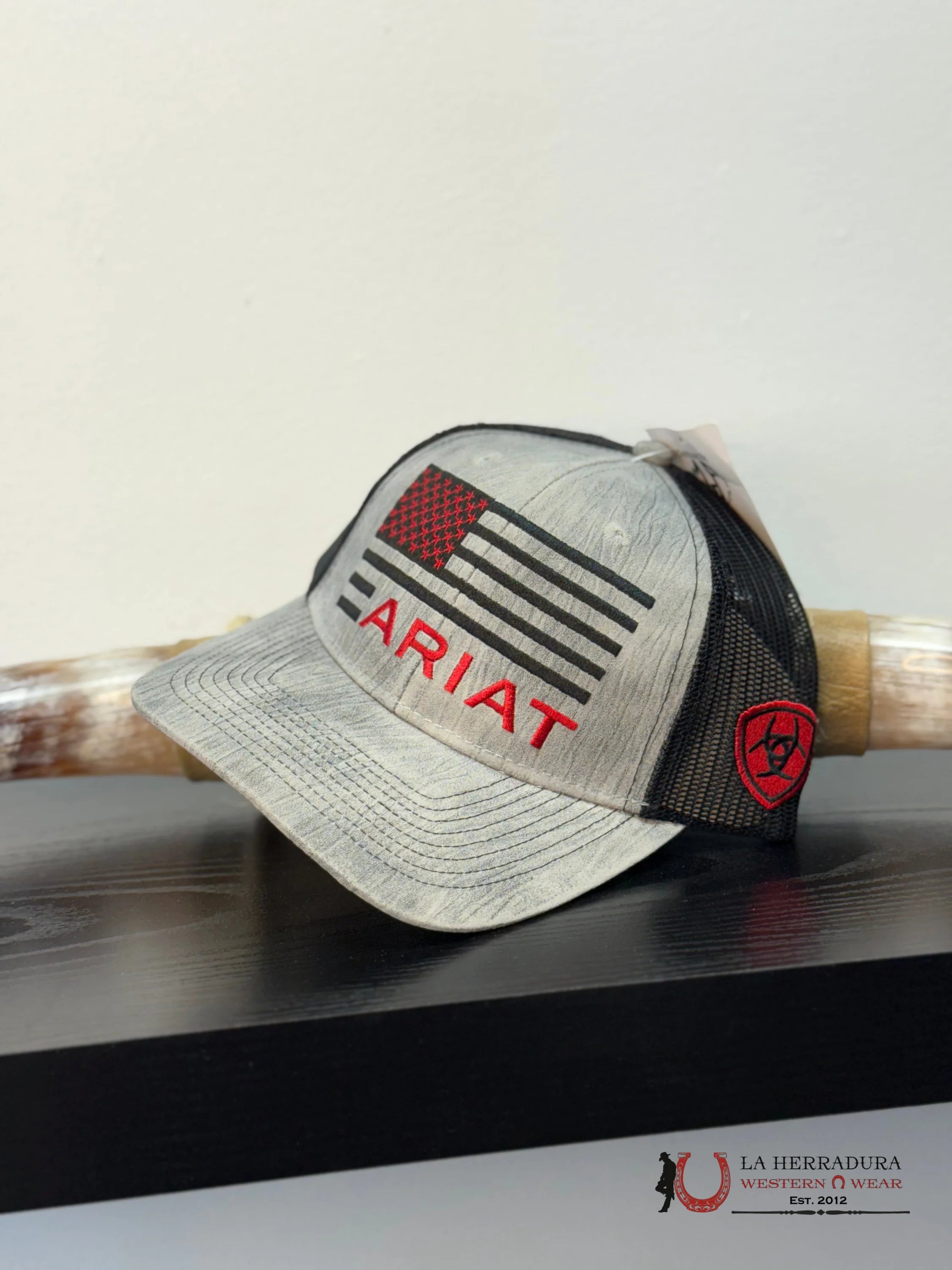 ARIAT CAP YOUTH GREY WITH RED CAPS MENS GORRAS HOMBRES