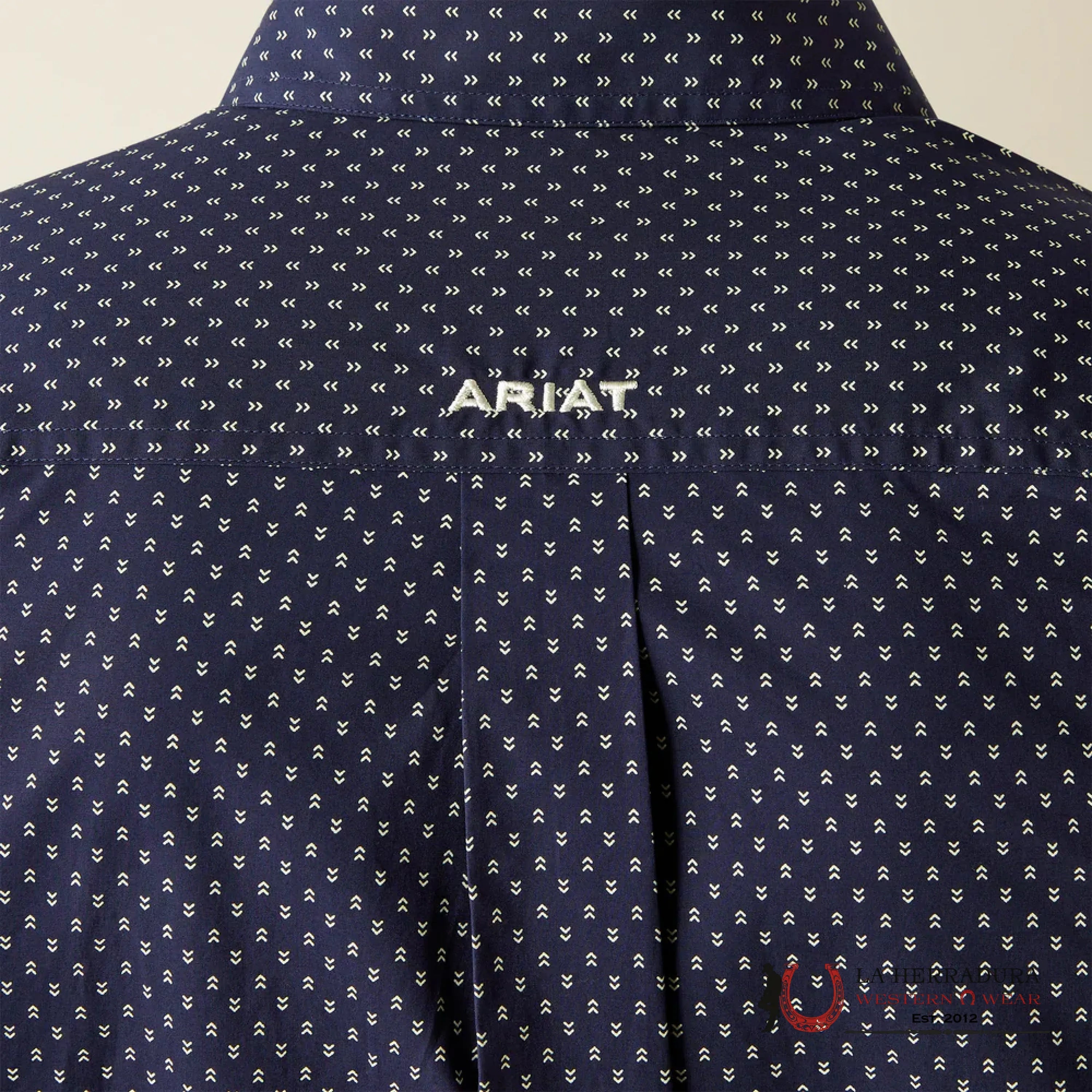 ARIAT CARMINE LONG SLEEVE SHIRT NAVY CLASSIC FIT - 4672 ROPA HOMBRES