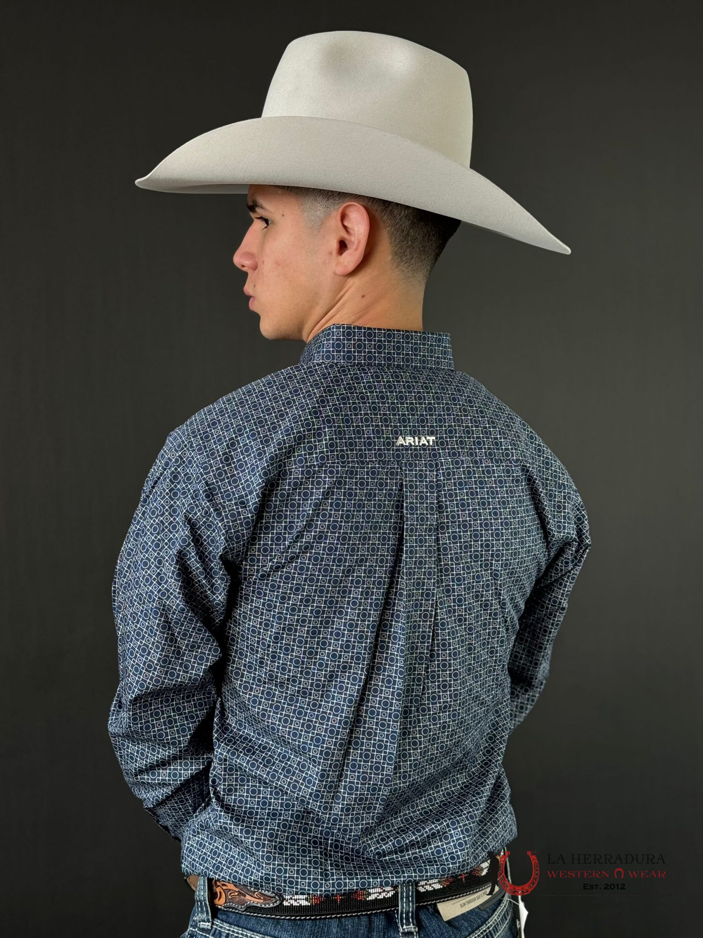 Ariat Fitted Kieran Deep Pacific Blue Ropa Hombres