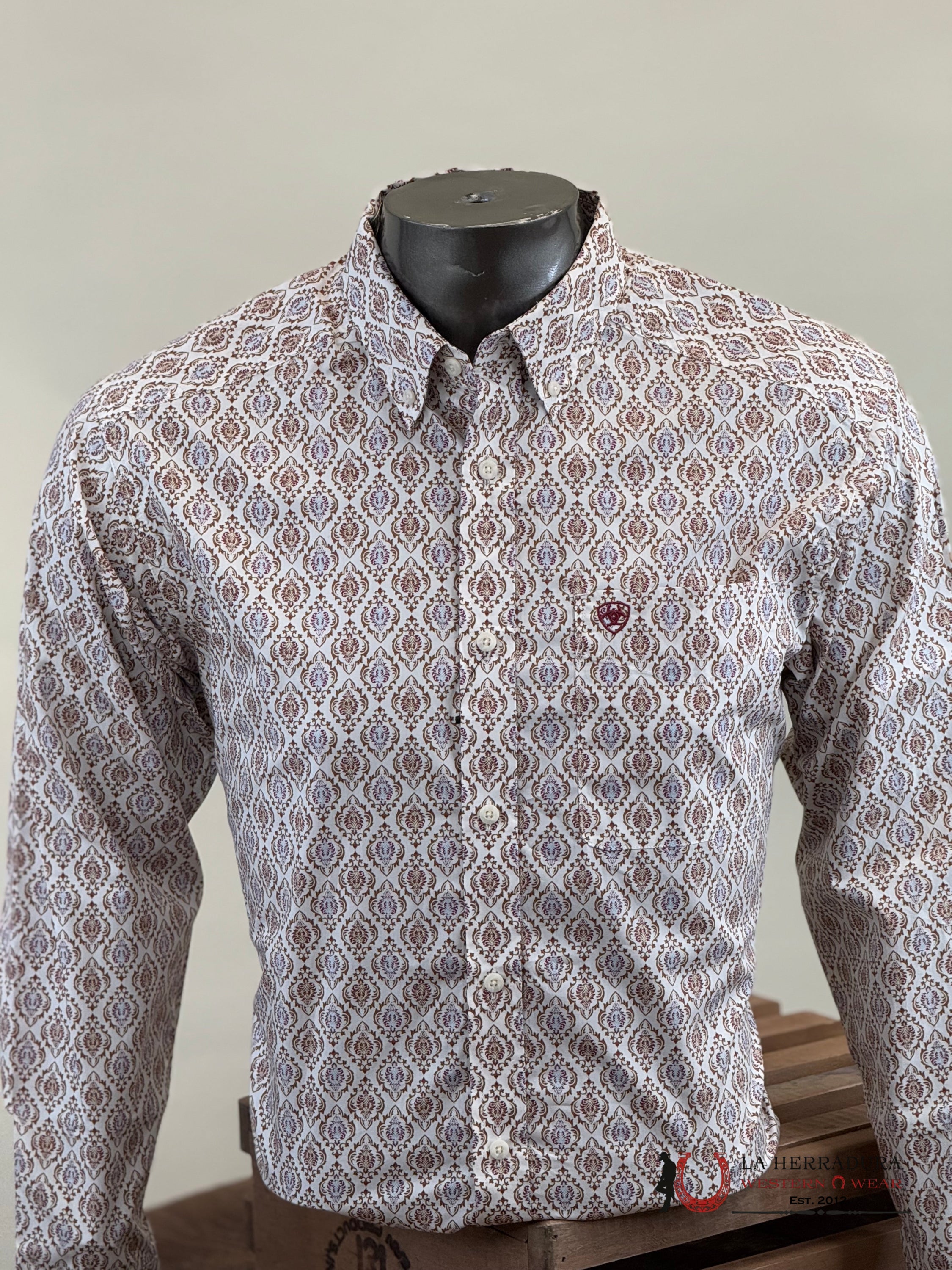 ARIAT GREELY LONG SLEEVE SHIRT BRICK CLASSIC FIT - 4646 ROPA HOMBRES