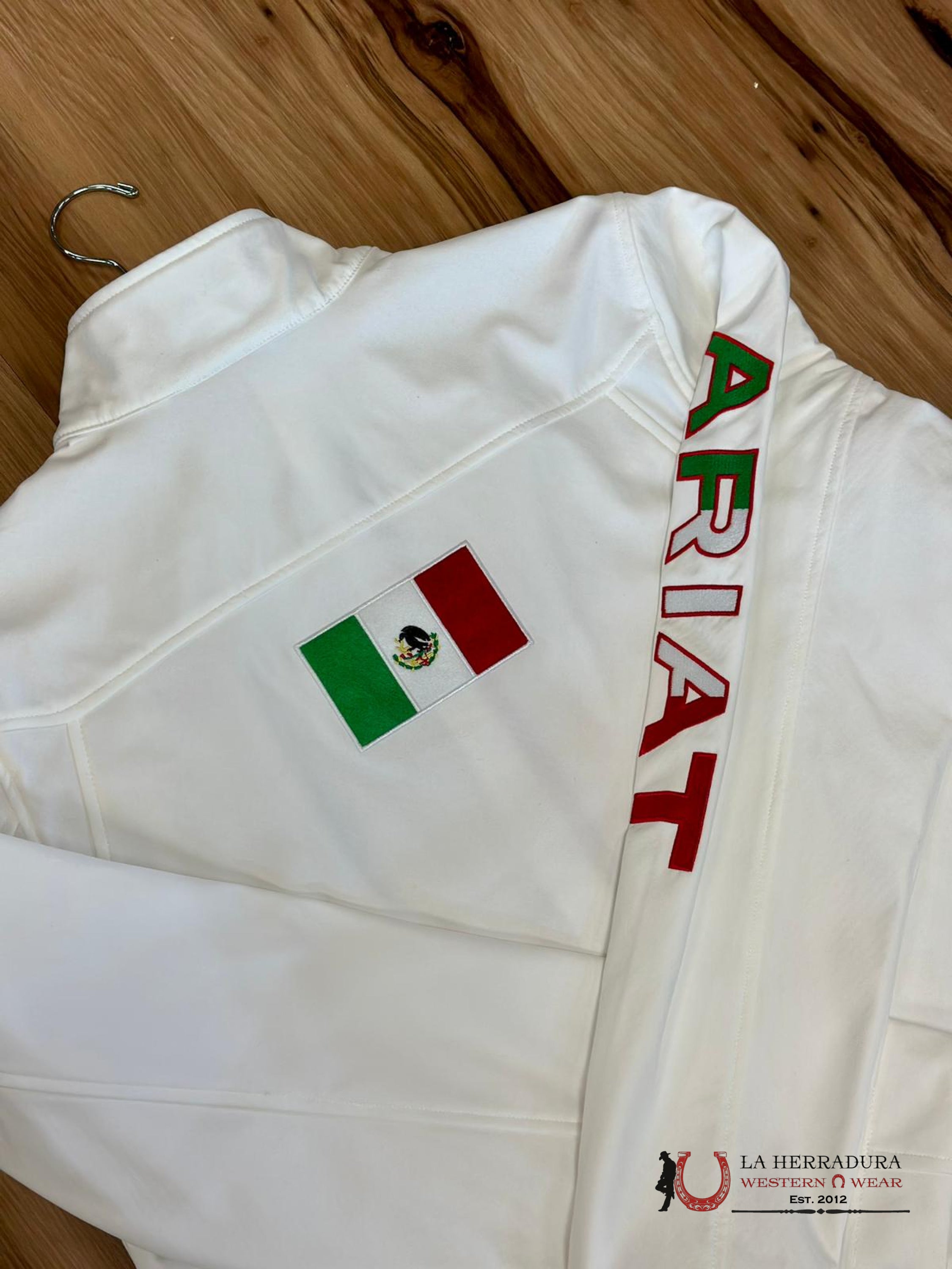Ariat Jacket For Women White/Blanco Team Mexico Ropa Mujeres