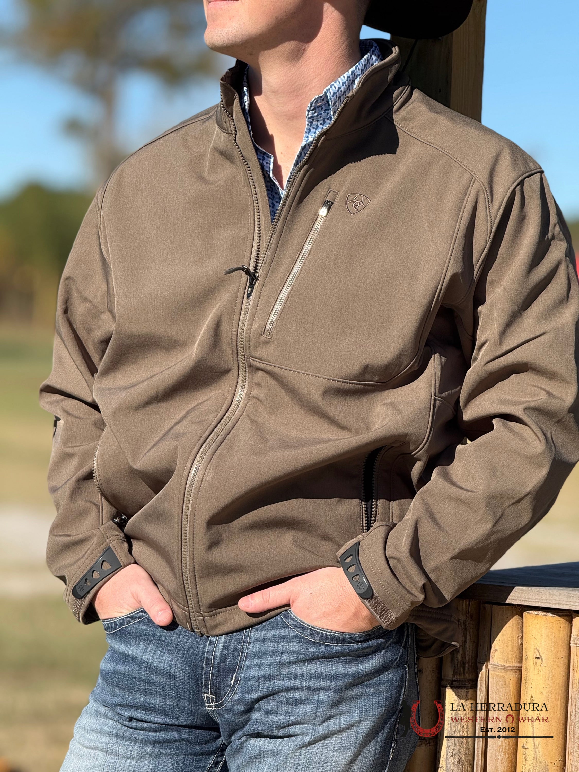 Ariat Jacket Logo 2.0 Softsehll Crocodile Heather- 8157 Ropa Hombres