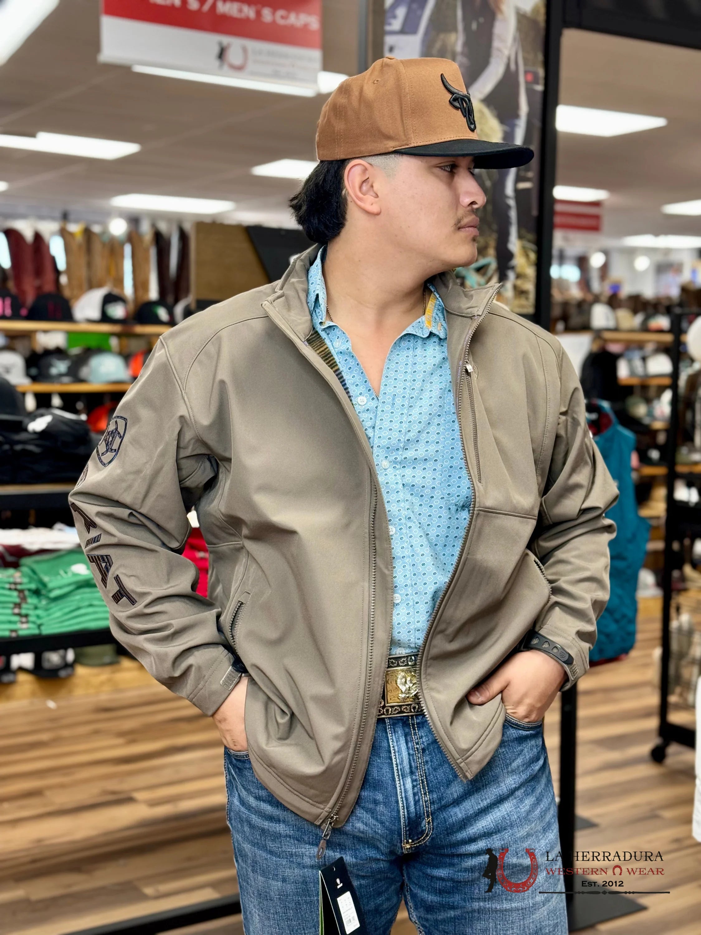 Ariat Jacket Logo 2.0 Softshell Banyan Bark Ropa Hombres
