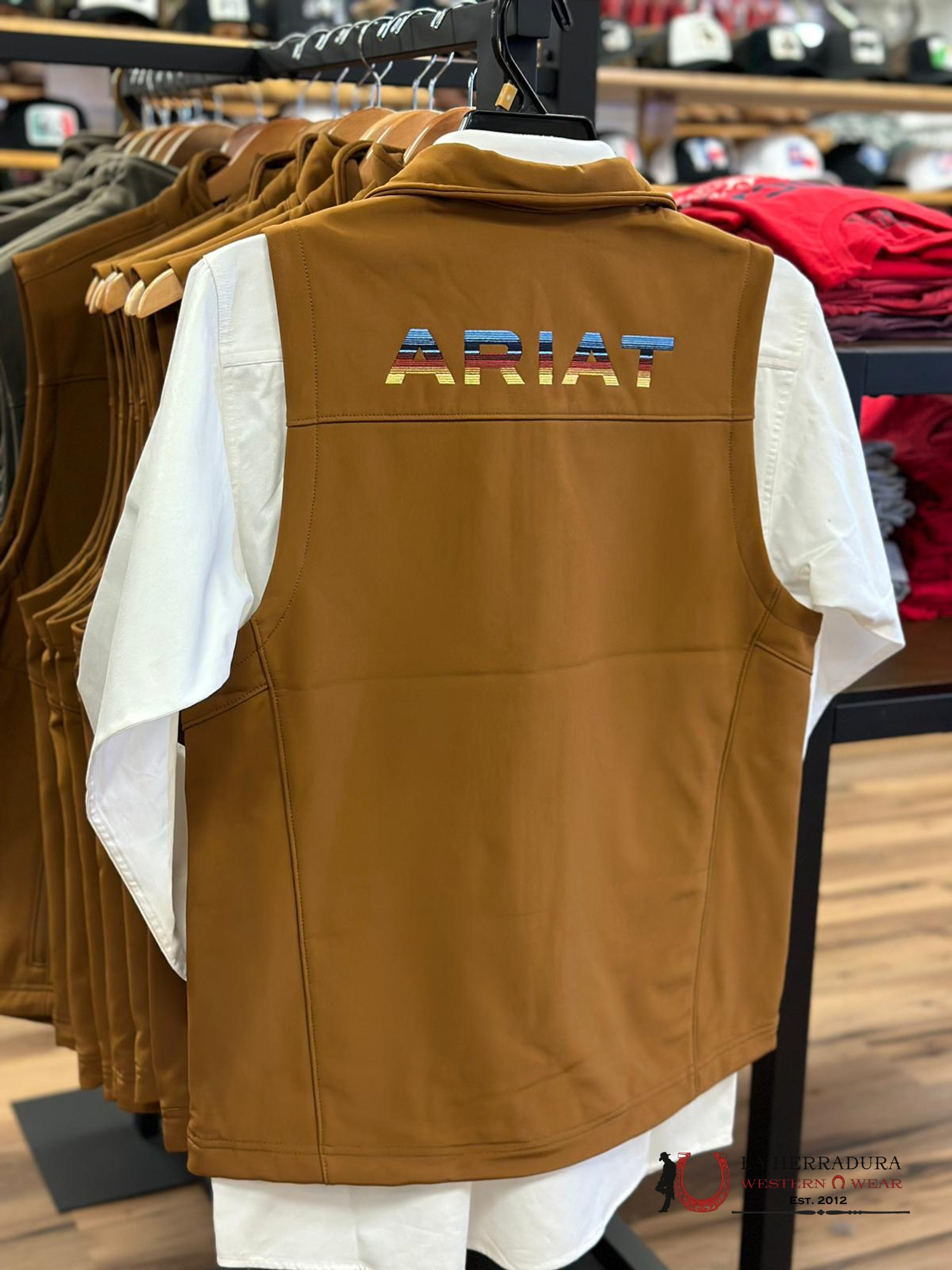 Ariat Logo 2.0 Softshell Vest Chestnut Ropa Hombres