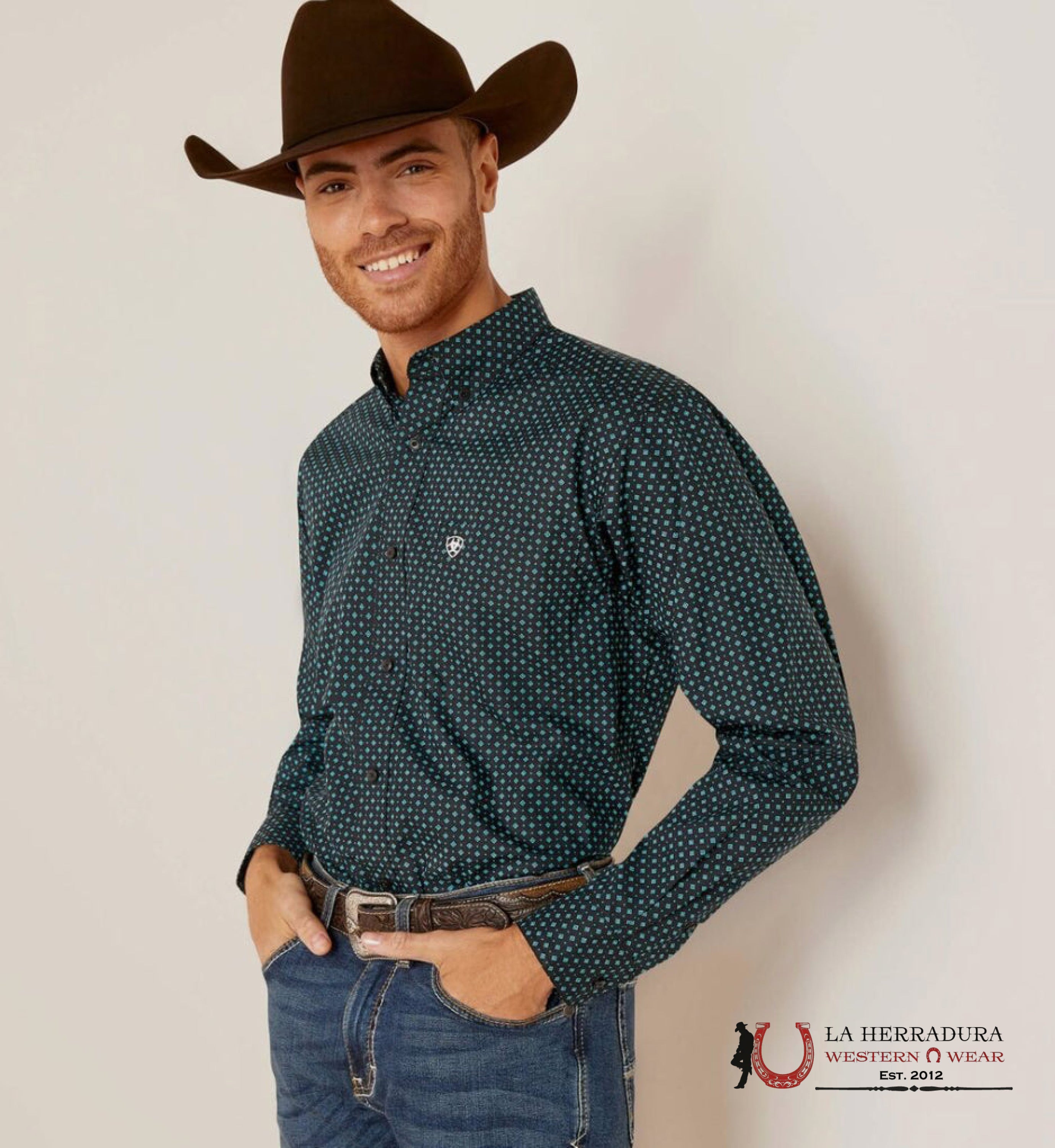 ARIAT MENS FITTED BENSON BLACK LS SHIRT- -6196 ROPA HOMBRES