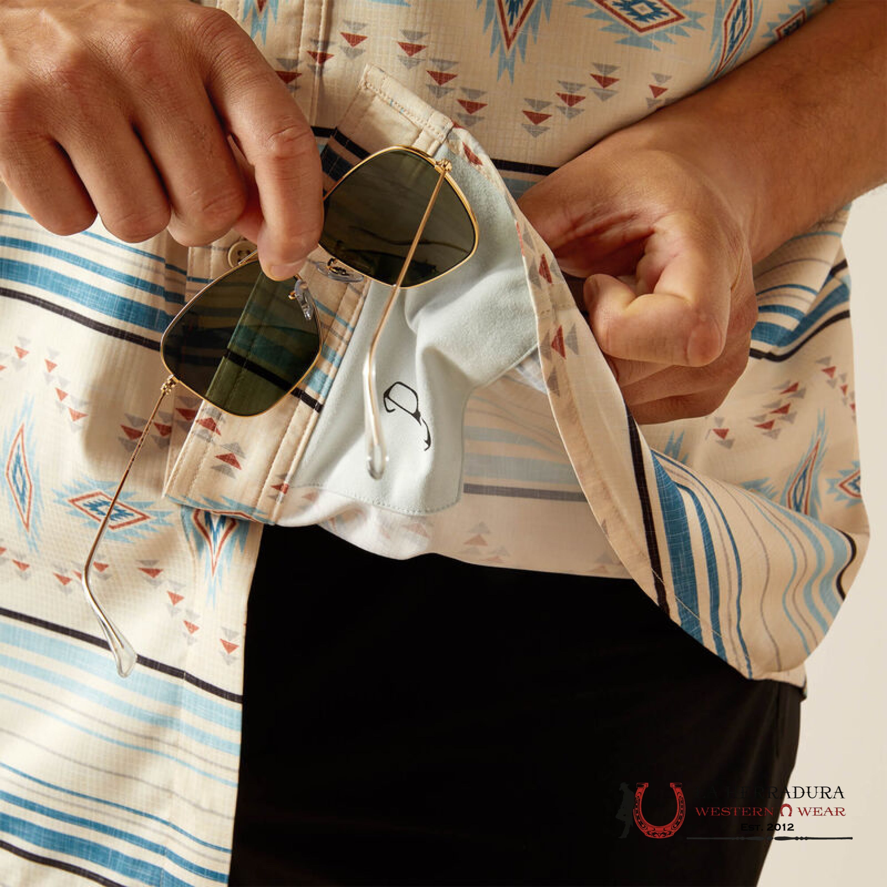 ARIAT MENS Venttek Moonbeam Biege With Aztec Print Shirt - 8810 ROPA HOMBRES