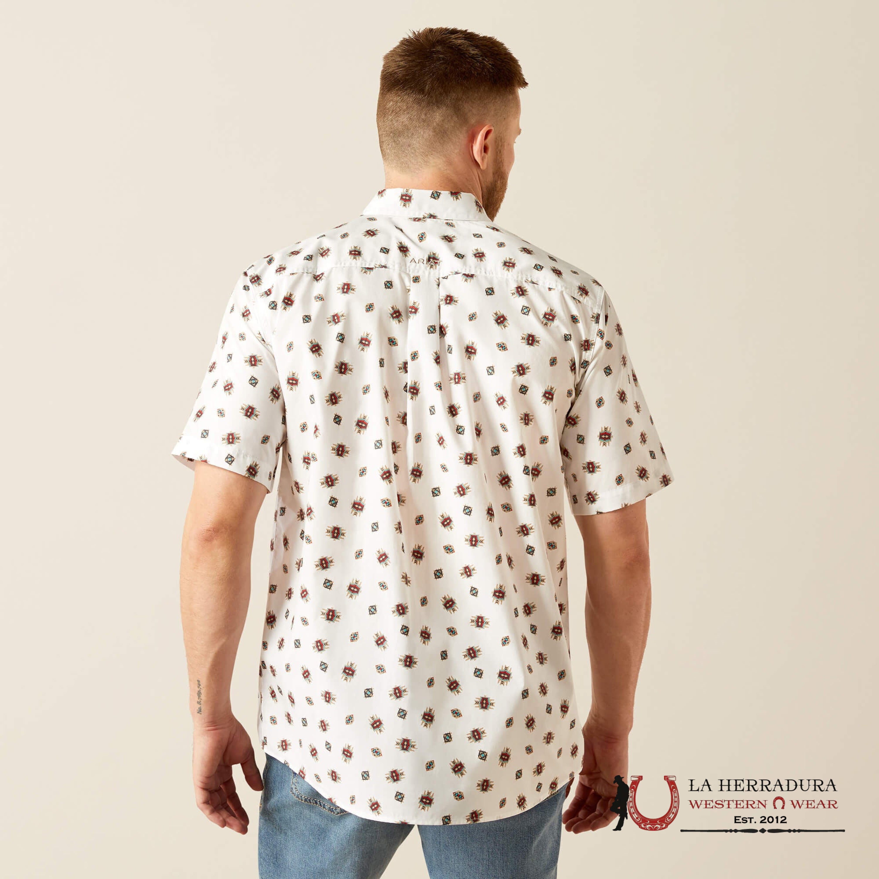 ARIAT MENS Westscott White Short Sleeve With Multi Color Aztec Print Shirt - 8748 ROPA HOMBRES