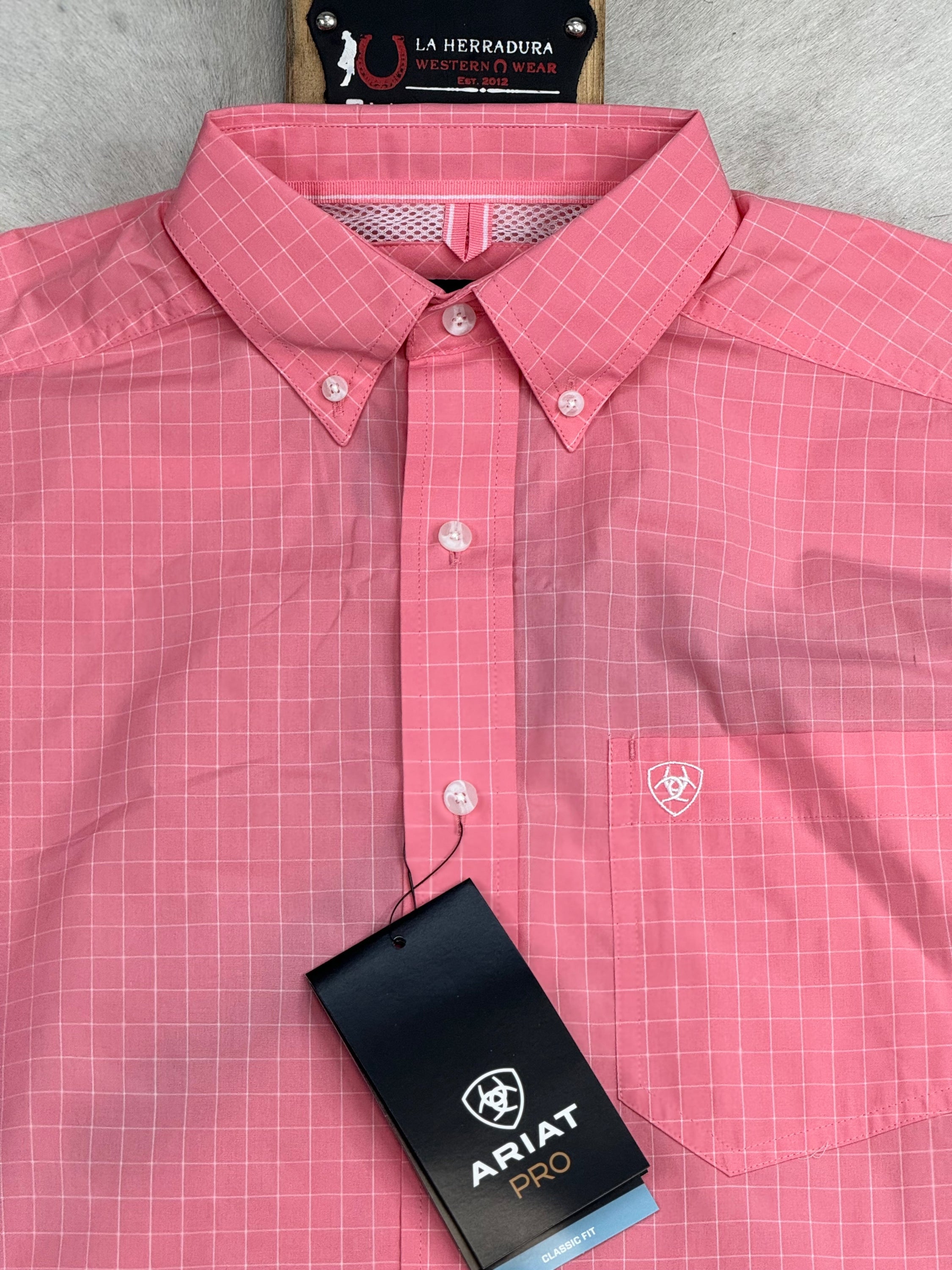 Ariat Pro Jonah Conch Shell Coral Short Sleeve Shirt Ropa Hombres