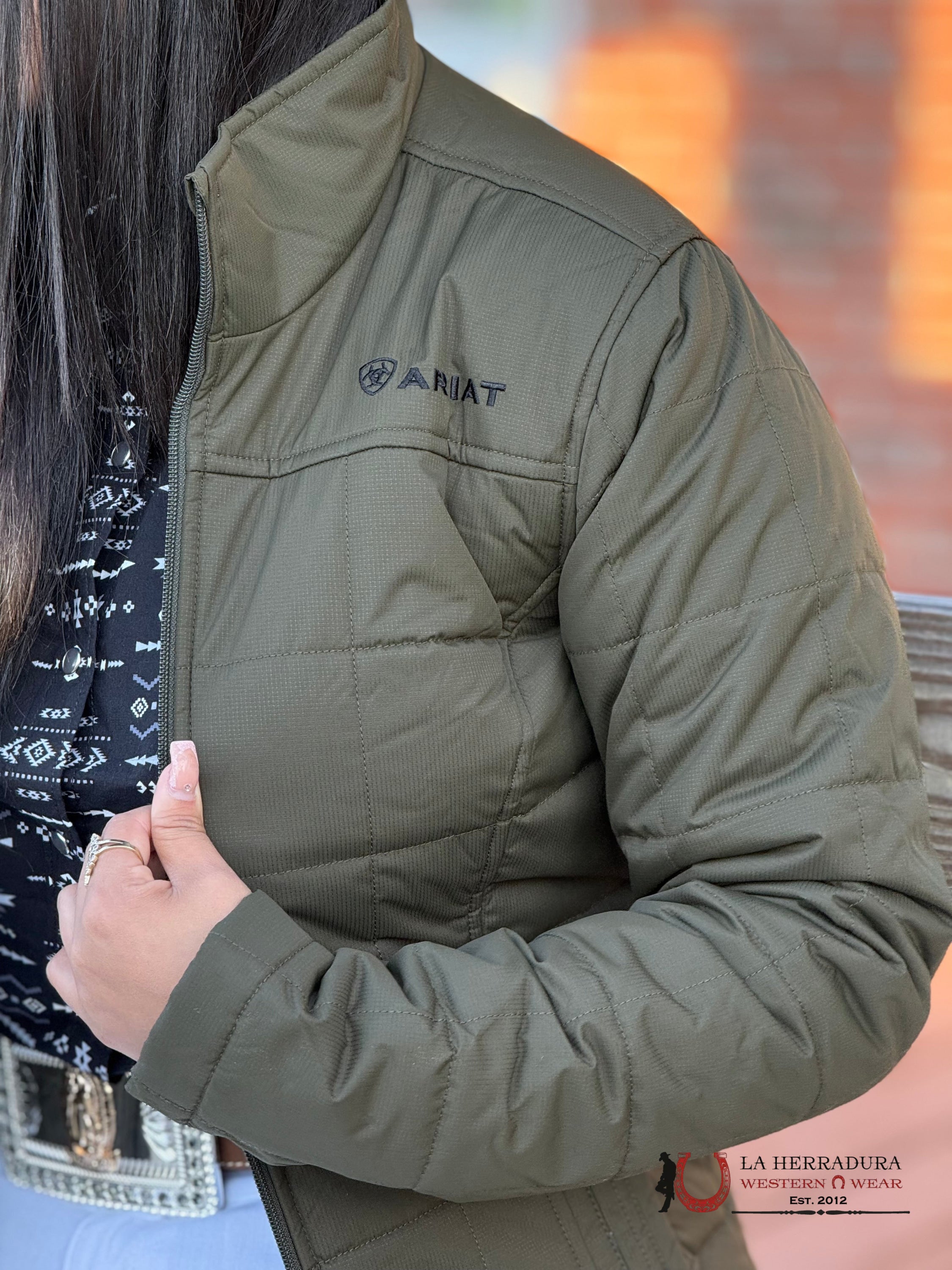 Ariat Womens Conceal Carry Relic Crius Insulation- 2829 Ropa Mujeres