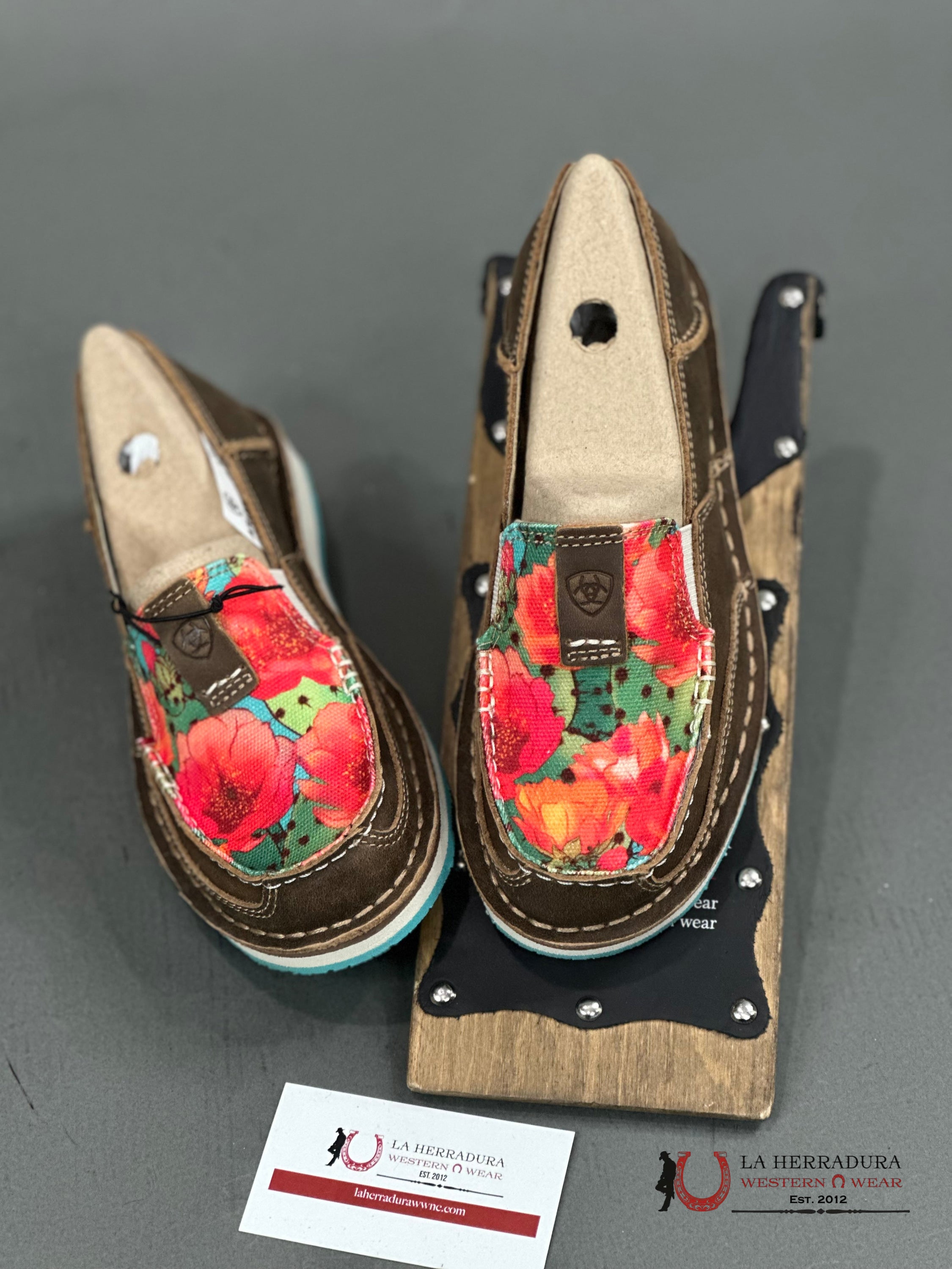 Ariat Womens Slip On Cruiser Bare Brown / Prickly Pear Zapatos Mujeres