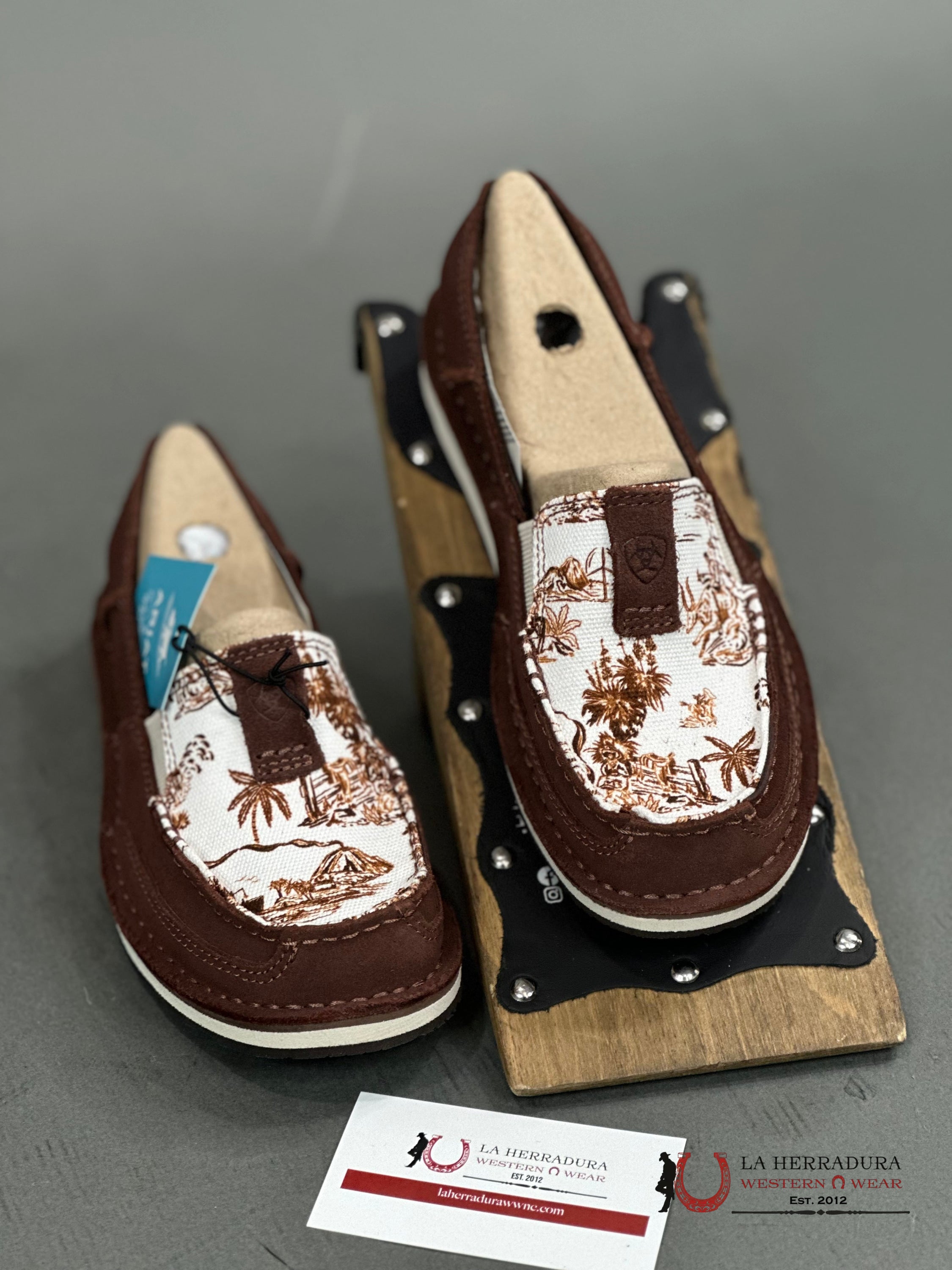 Ariat Womens Slip On Cruiser Western Aloha Zapatos Mujeres