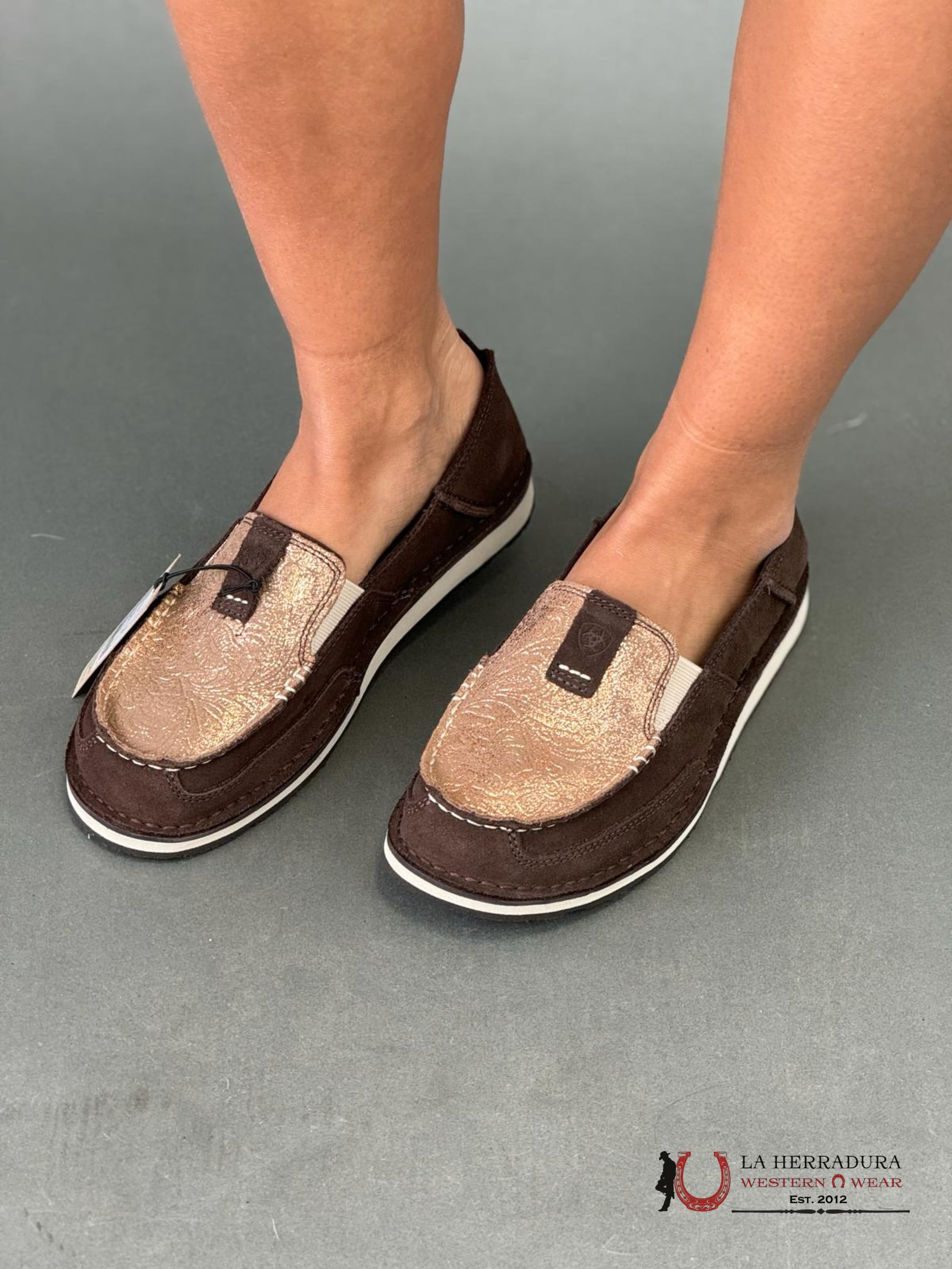 Ariat Womens Slip On Crusier Azteca Suede/Matallic Copper Floral Zapatos Mujeres