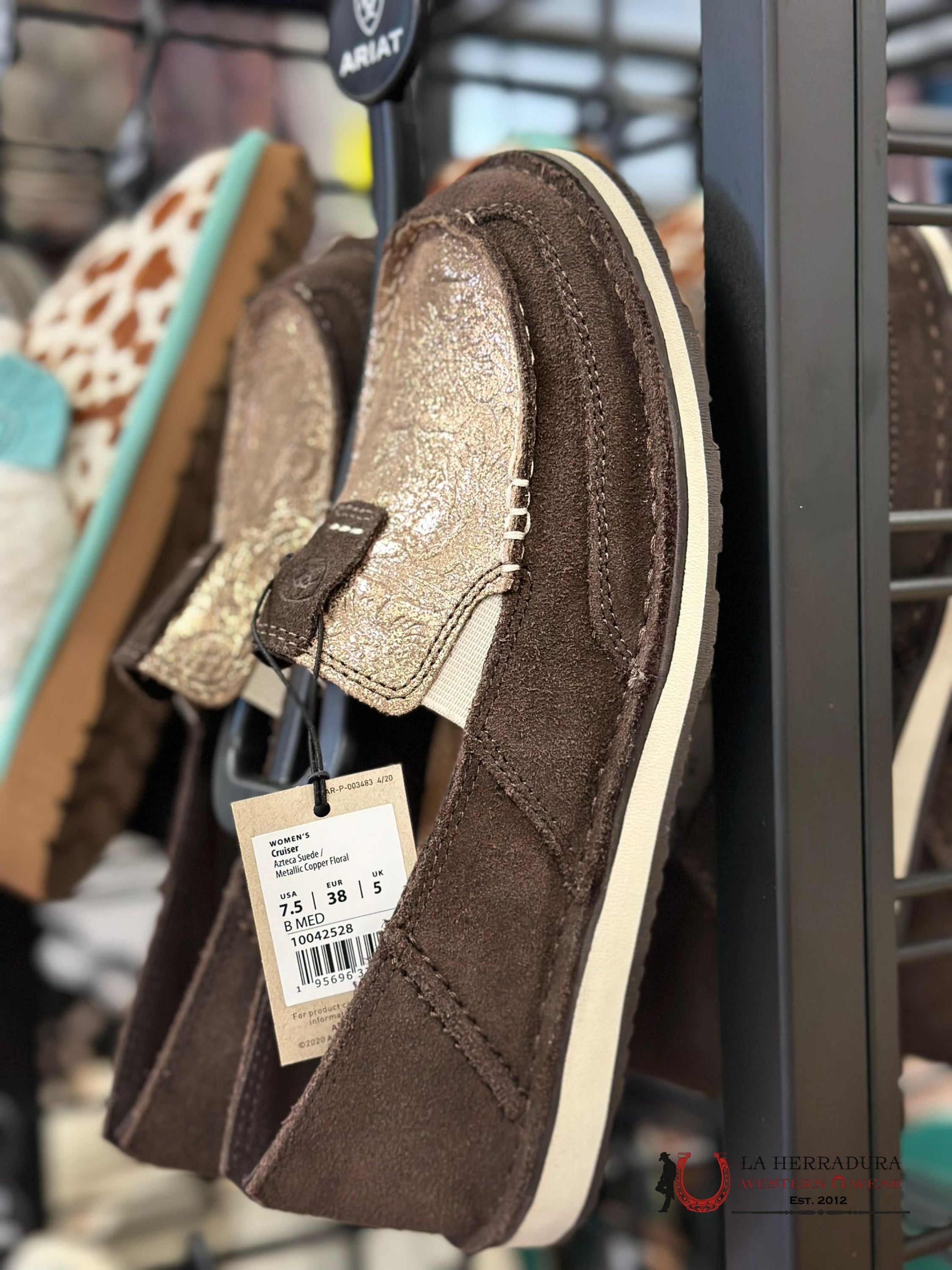 Ariat Womens Slip On Crusier Azteca Suede/Matallic Copper Floral Zapatos Mujeres