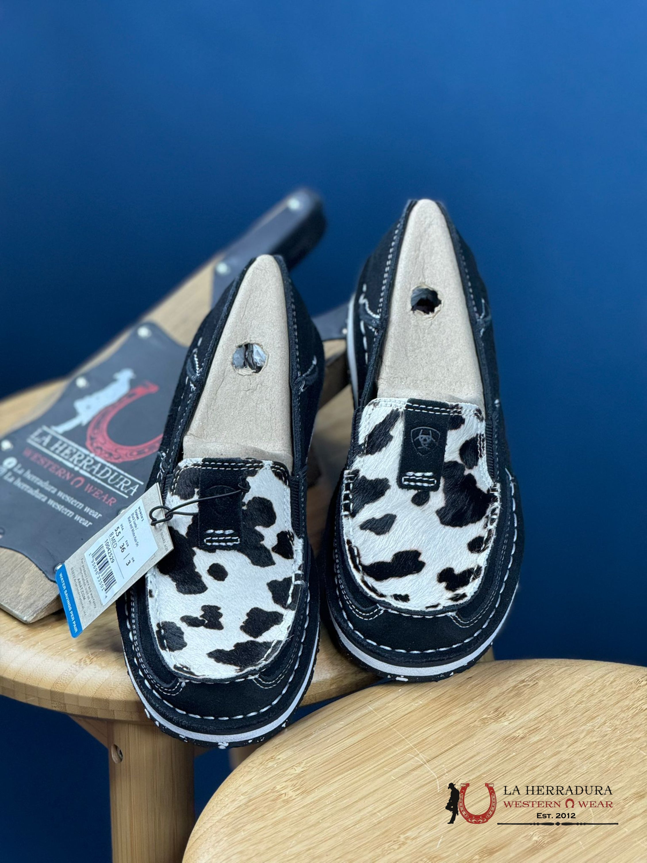 Ariat Womens Slip On Crusier Black Suede And White Hair Zapatos Mujeres